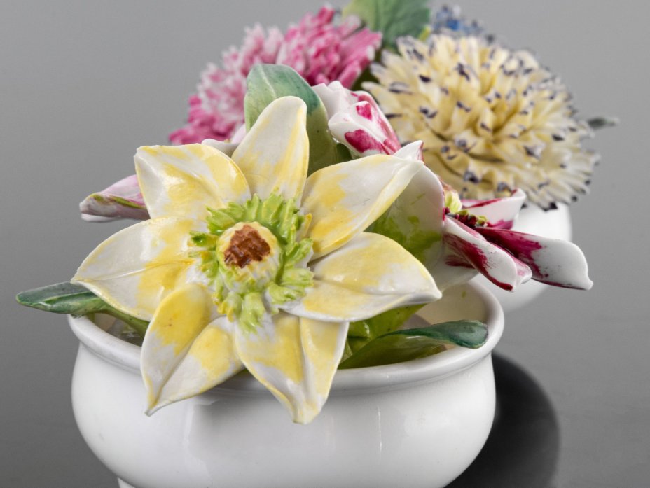 Статуэтки миниатюрные "Букеты", Crown Staffordshire