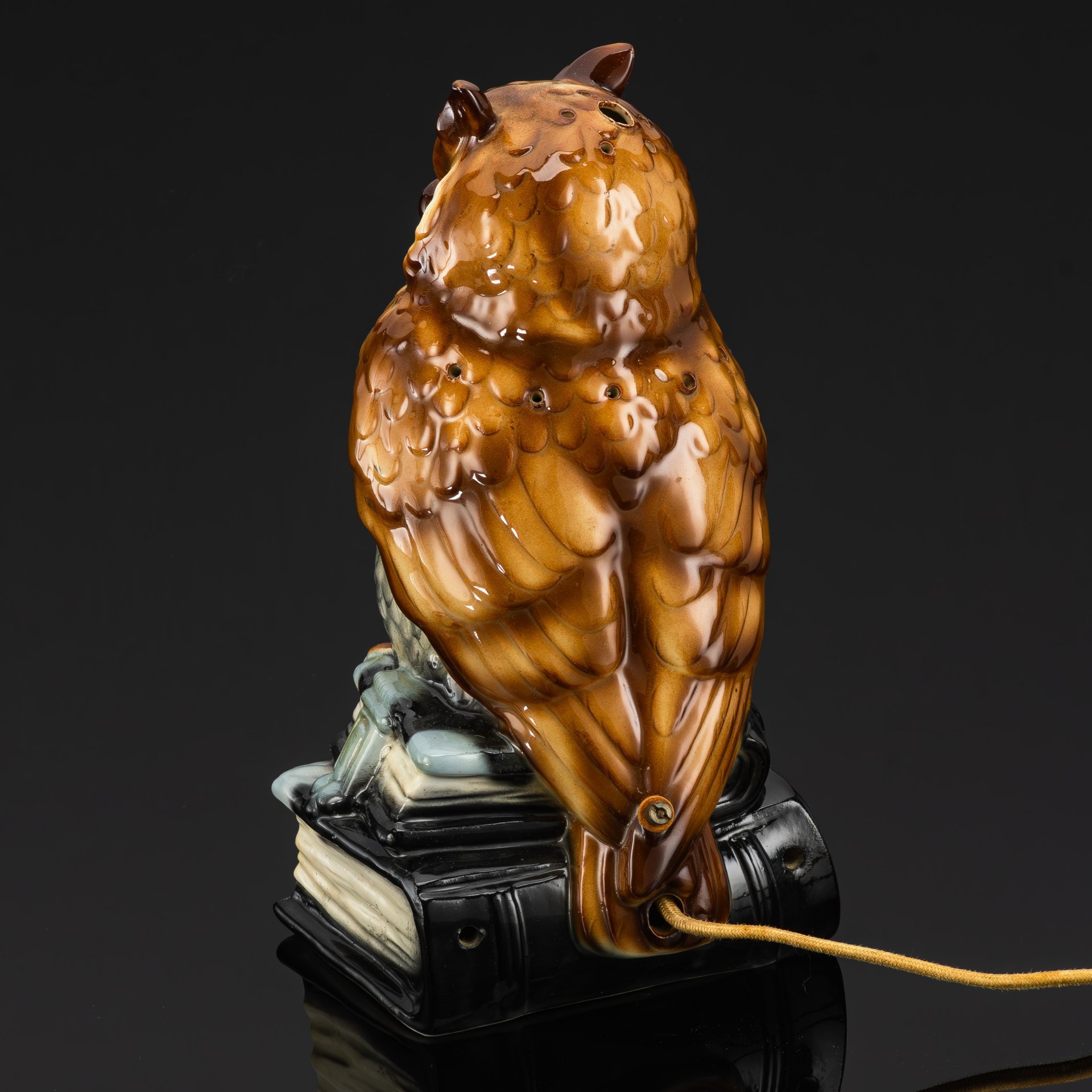 Ночник (лампа) "Сова на книгах", фарфор, роспись, металл, полимерный материал, Heinz & Co., Германия, 1954-1972 гг.