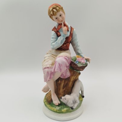 Статуэтка "Девочка с собакой", фарфор, роспись, Япония, 1970-1990 гг.