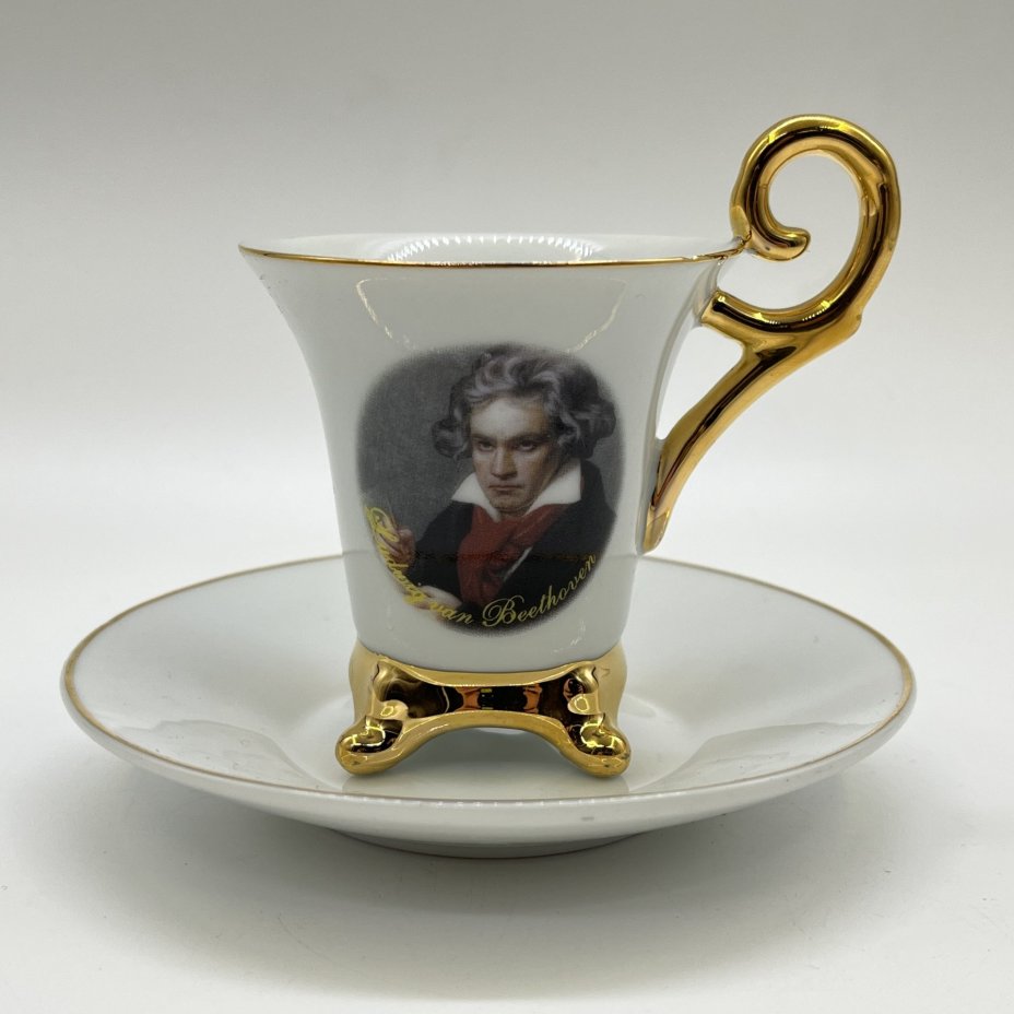 Кофейная пара с изображением Людвига ван Бетховена, фарфор, деколь, золочение, Reutter Porzellan, Германия, 2000-2010 гг.