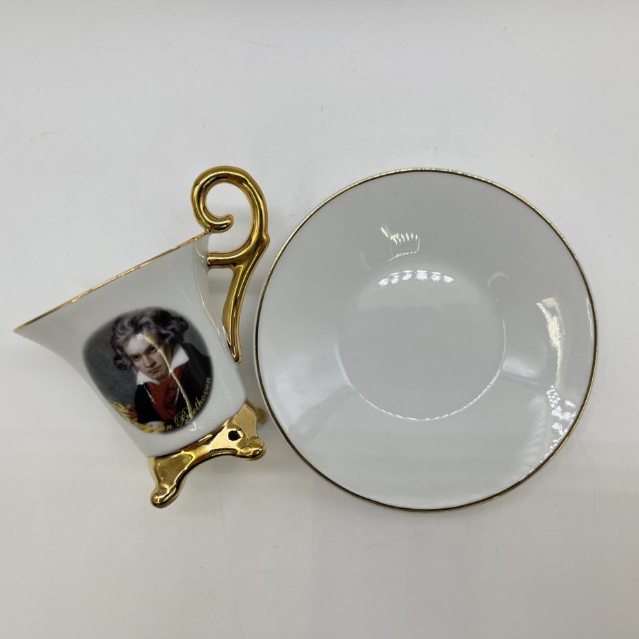 Кофейная пара с изображением Людвига ван Бетховена, фарфор, деколь, золочение, Reutter Porzellan, Германия, 2000-2010 гг.