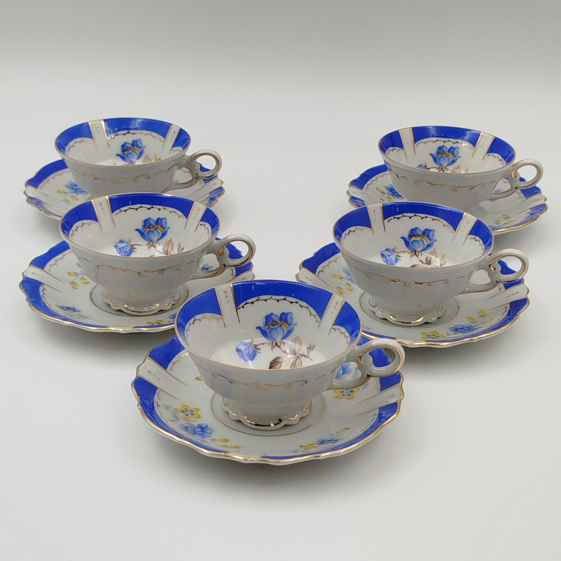 Сервиз кофейный на 5 персон (16 предметов), украшенный цветочным декором, фарфор, крытье, деколь, золочение, Stadtilmer Porzellan, Германия, 1950-1970 гг.