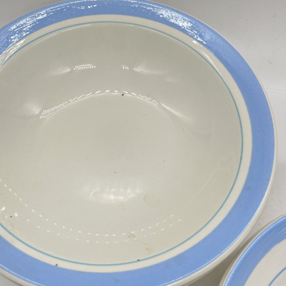 Набор из 4 суповых тарелок с декором в виде голубой каймы (подбор), фаянс, крытье, Конаковский фаянсовый завод им. М.И. Калинина (ЗиК Конаково), СССР, 1960-1990 гг.