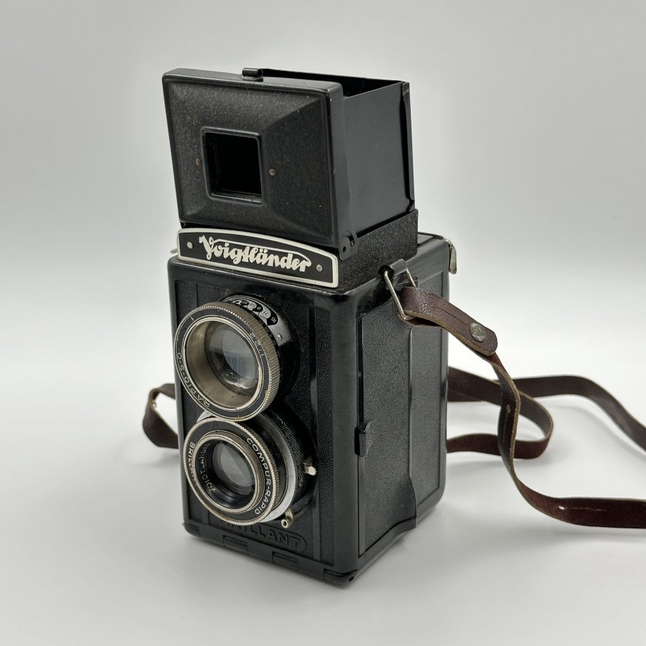 Фотоаппарат "Voightlander Brilliant" в оригинальном кофре