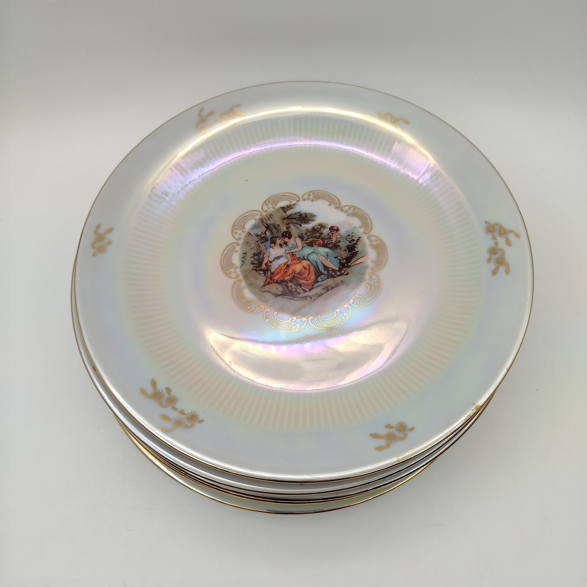 Набор обеденных тарелок "Мадонна" на 6 персон, фарфор, люстр, деколь, золочение, Weisswasser Porzellan, ГДР, 1970-1990 гг.