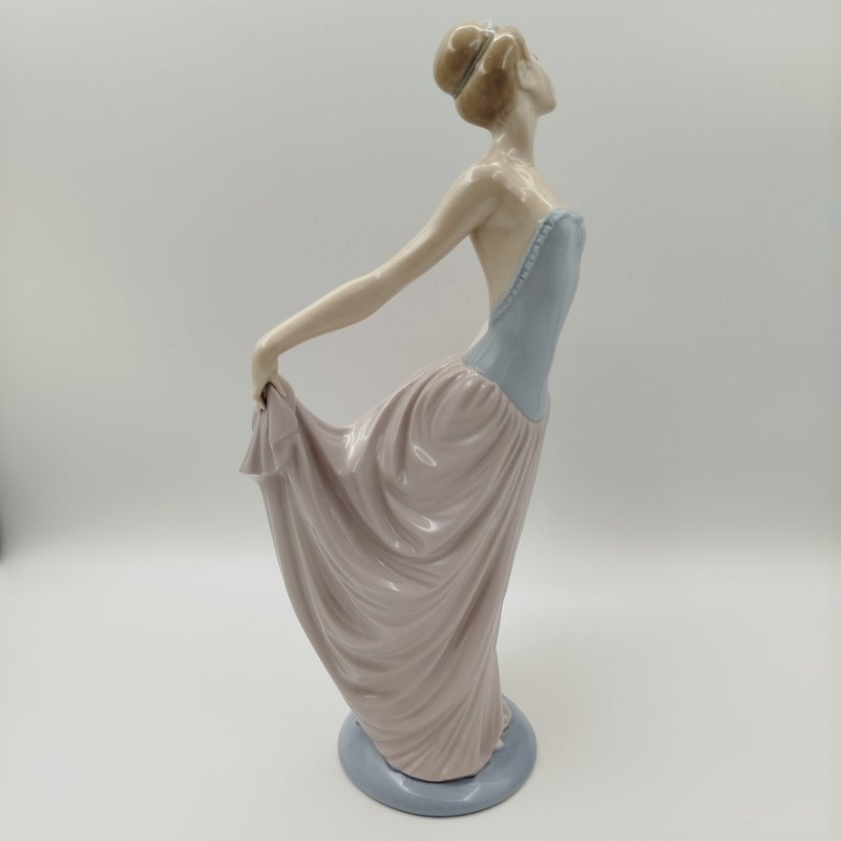 Статуэтка "Танцующая принцесса", фарфор, роспись, Lladro, Испания, 1971-1974 гг.