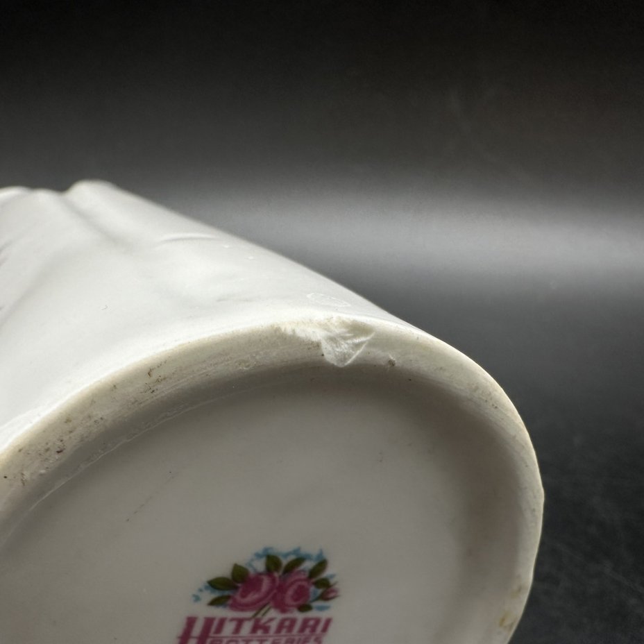 Ваза миниатюрная с цветочным декором, фарфор, деколь, золочение, Hitkari Potteries, Индия, 1990-2010 гг.
