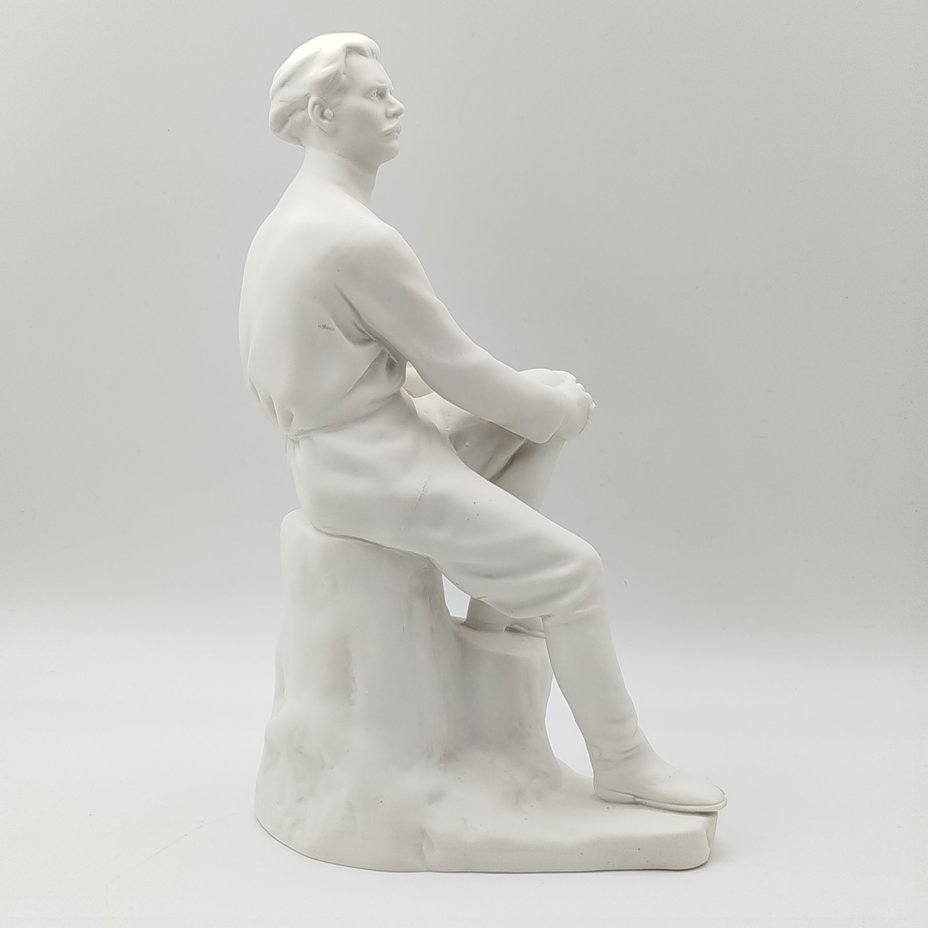 Статуэтка "Максим Горький", автор В.Г. Стамов