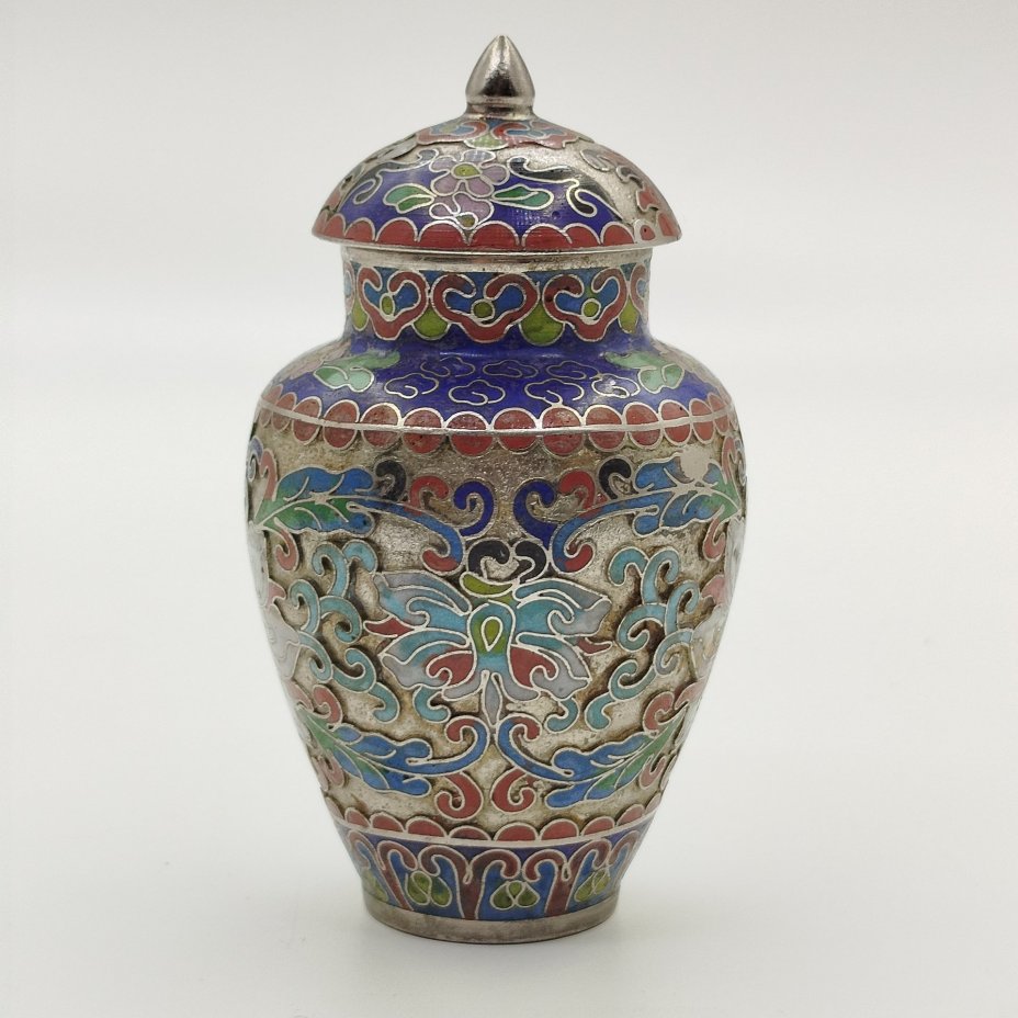 Чайница миниатюрная (ваза с крышкой), украшенная цветочным декором, Китай