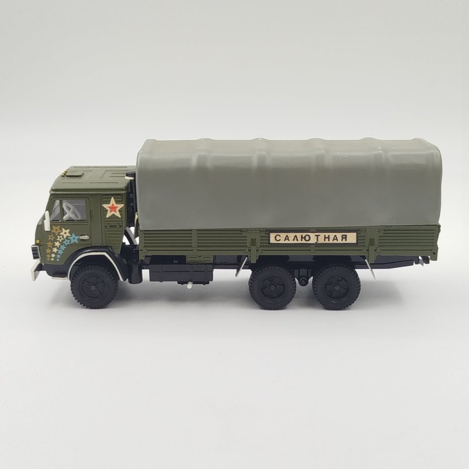 Модель автомобиля "КАМАЗ-53212"
