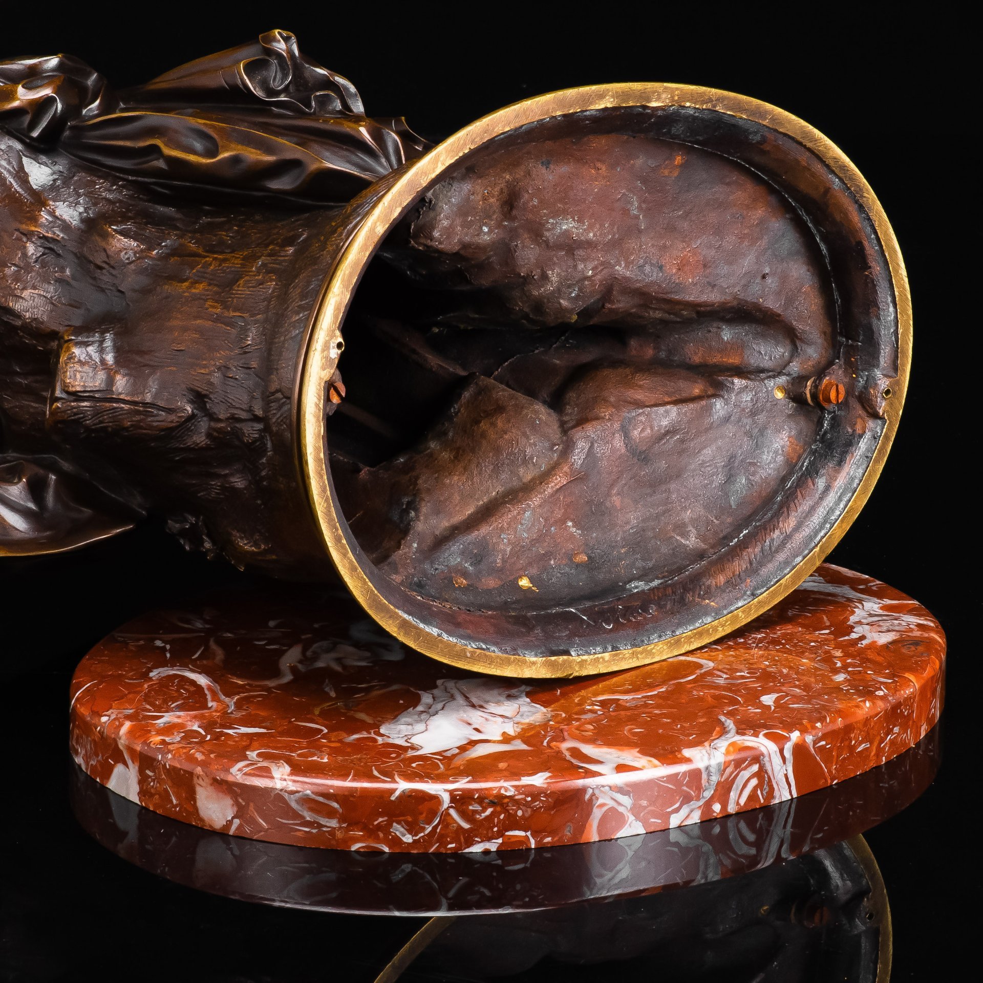 Скульптура "Античная девушка с веткой" на мраморной подставке, литейная мастерская "Gautier", в стилистике скульптора Théodore Doriot (1829-1937 гг.), бронза, литье, мрамор, Франция, 1900-1930 гг.