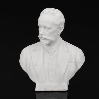 Бюст "П.И. Чайковский", скульптор В.И. Сычёв, бисквит, Ленинградский завод фарфоровых изделий (ЛЗФИ), Ленинградский завод фарфоровых изделий (ЛЗФИ)