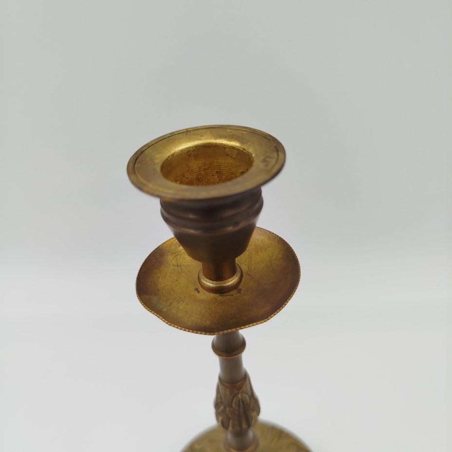 Подсвечник с растительным декором (на одну свечу)