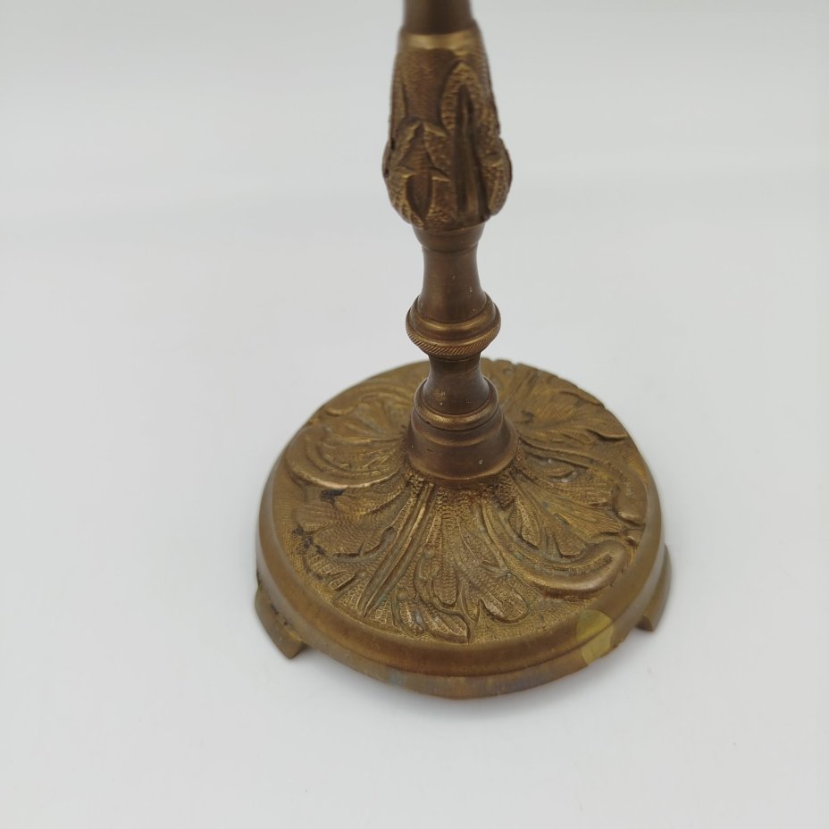 Подсвечник с растительным декором (на одну свечу)