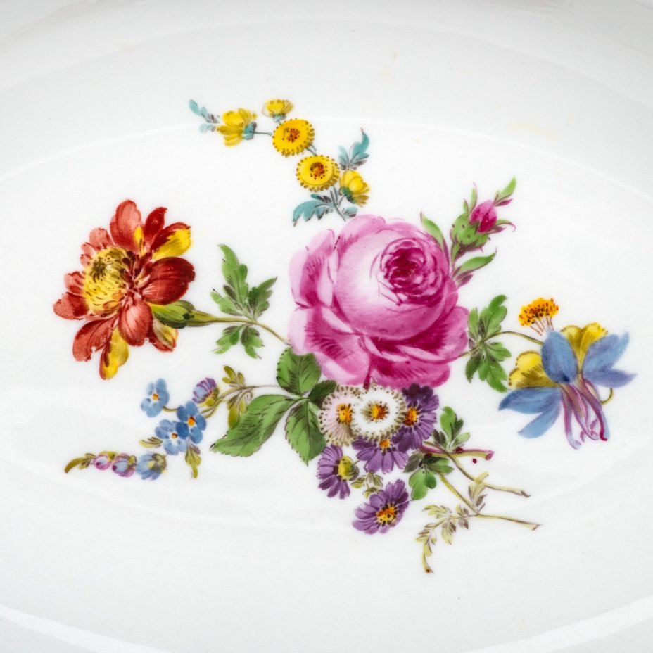 Блюдо овальной формы с цветочным декором, фарфор, роспись, Meissen (Мейсенский фарфор), Германия, 1934-1945 гг., Meissen (Мейсенский фарфор)