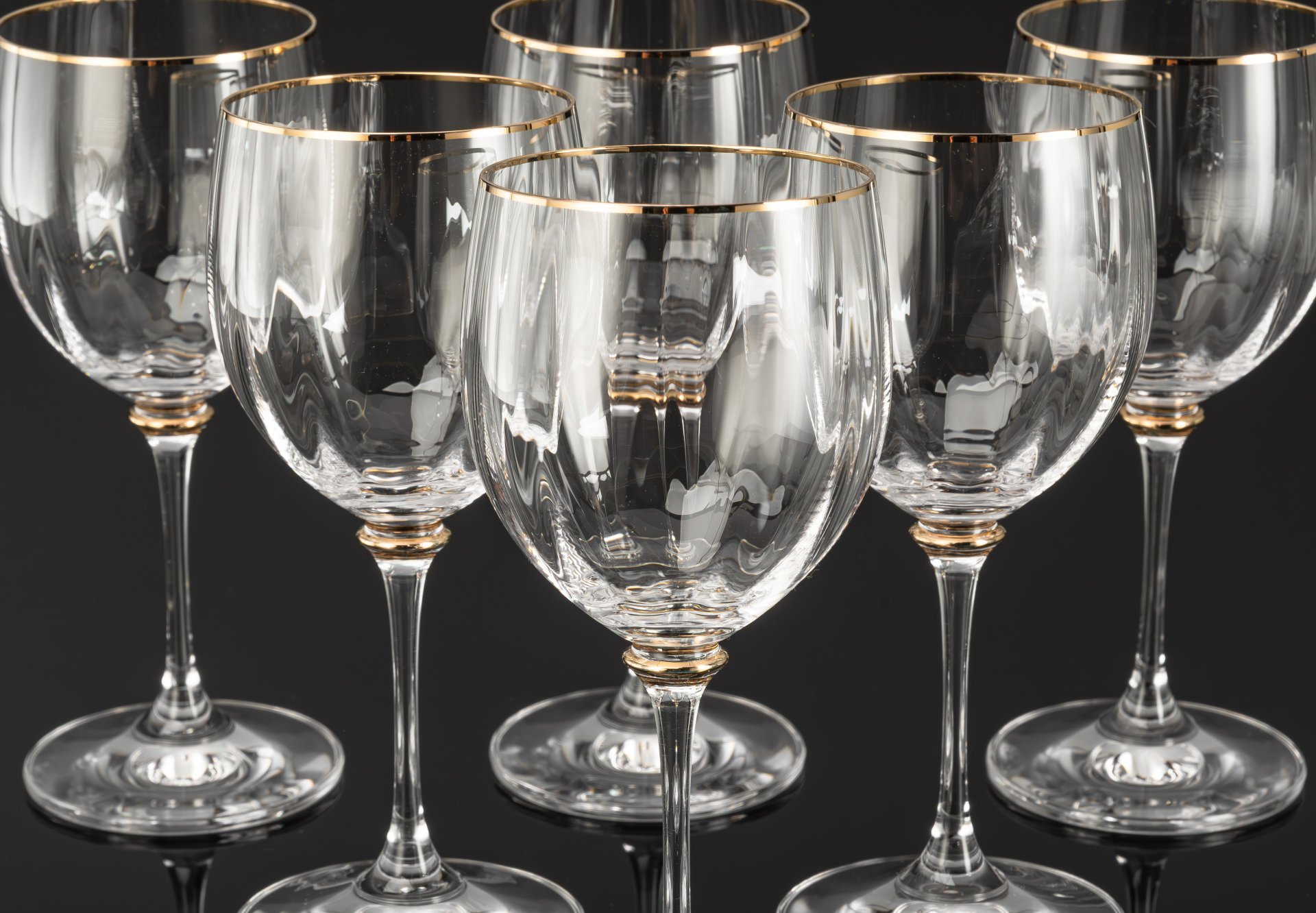 Набор бокалов для вина с рельефным декором на 6 персон, хрусталь, золочение, Европа, 1990-2010 гг.