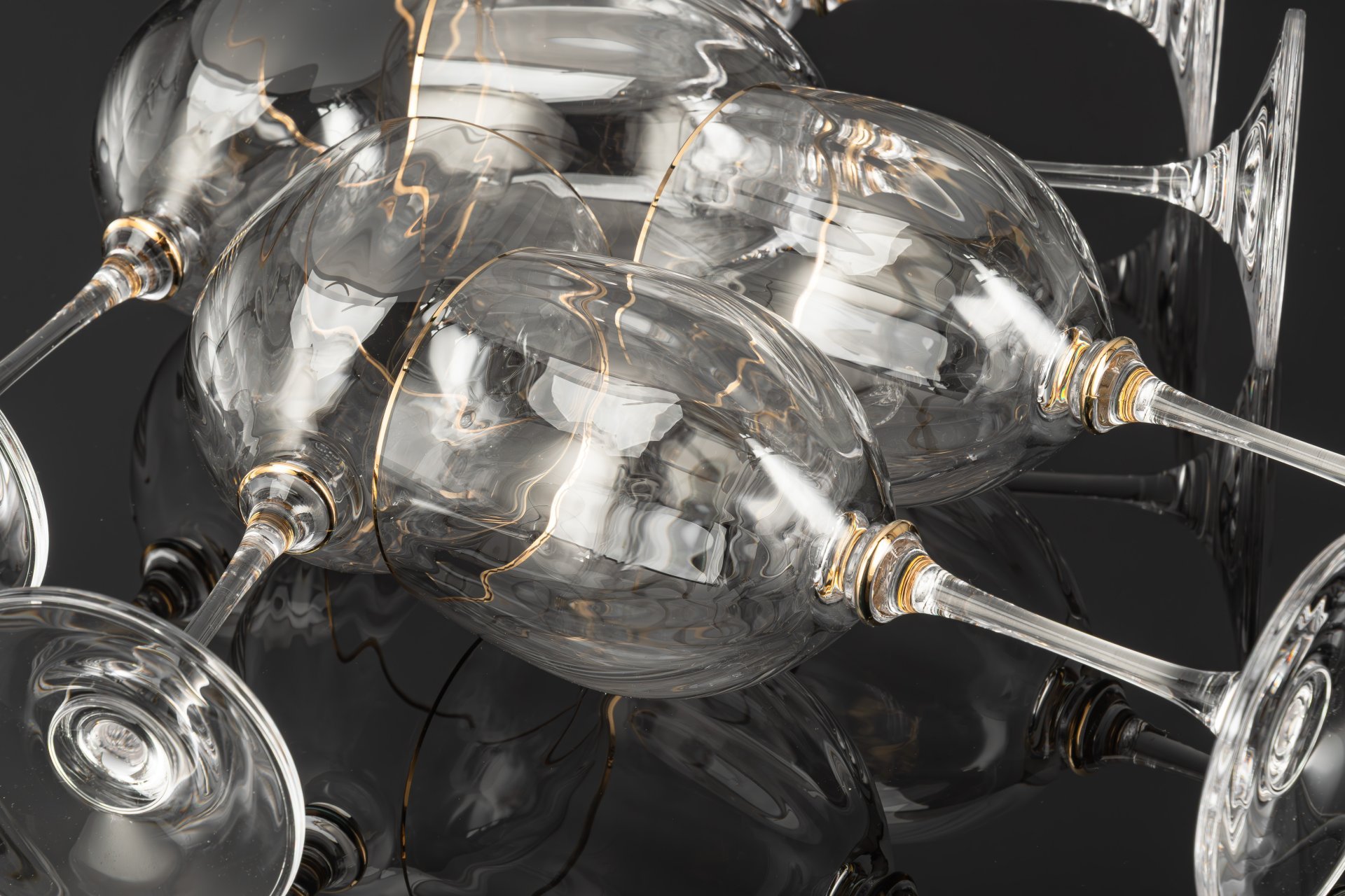 Набор бокалов для вина с рельефным декором на 6 персон, хрусталь, золочение, Европа, 1990-2010 гг.