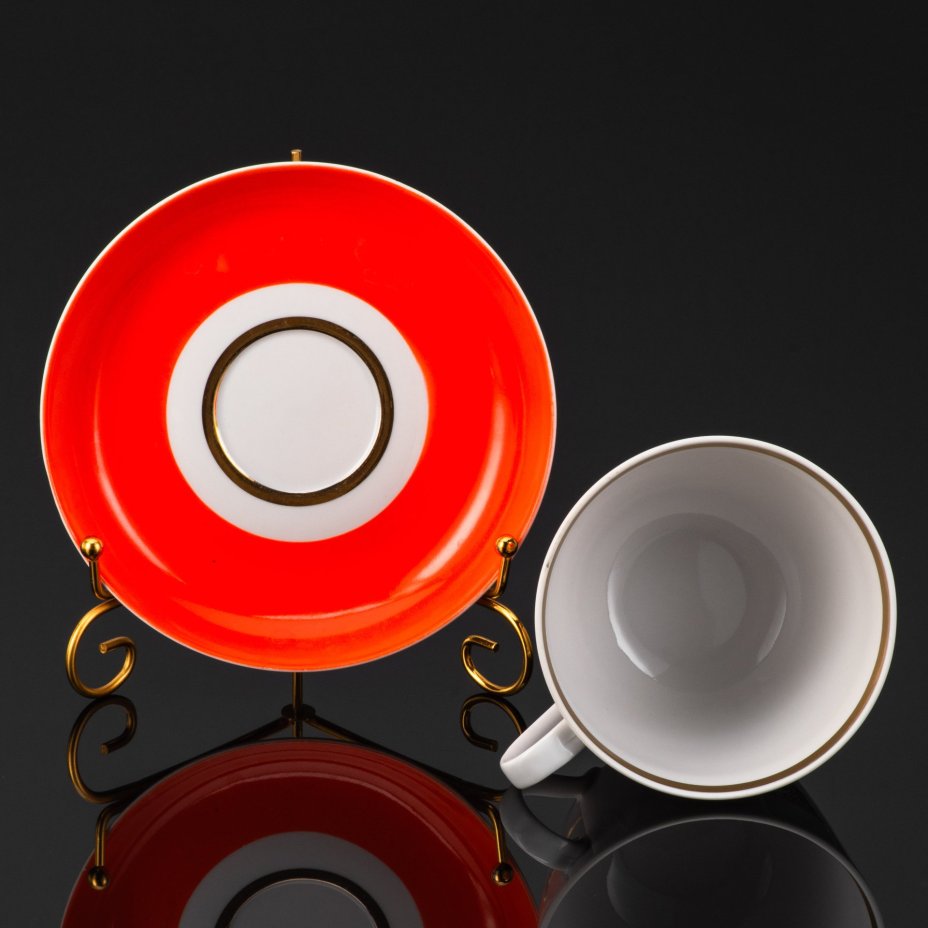 Пара чайная "Международный год женщин" (в подборе), фарфор, деколь, крытье, золочение, Дулевский фарфоровый завод (Дулёво), СССР, 1975 г.