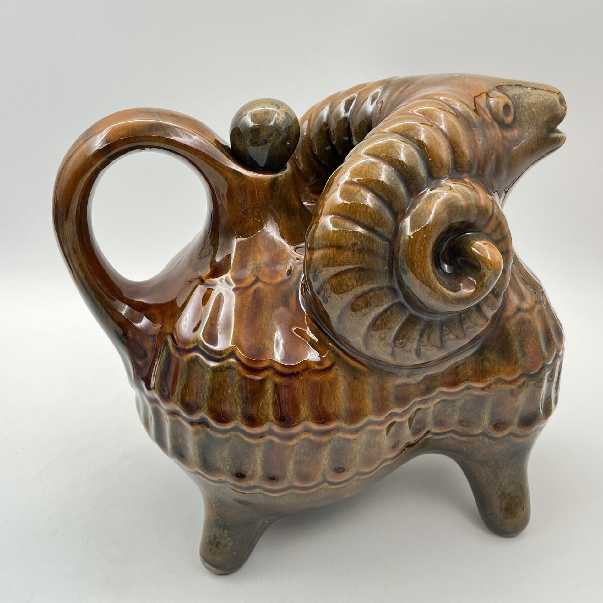 Кувшин (куманец) "Барашек" ("Баран"), керамика, поливы, СССР, 1960-1990 гг.