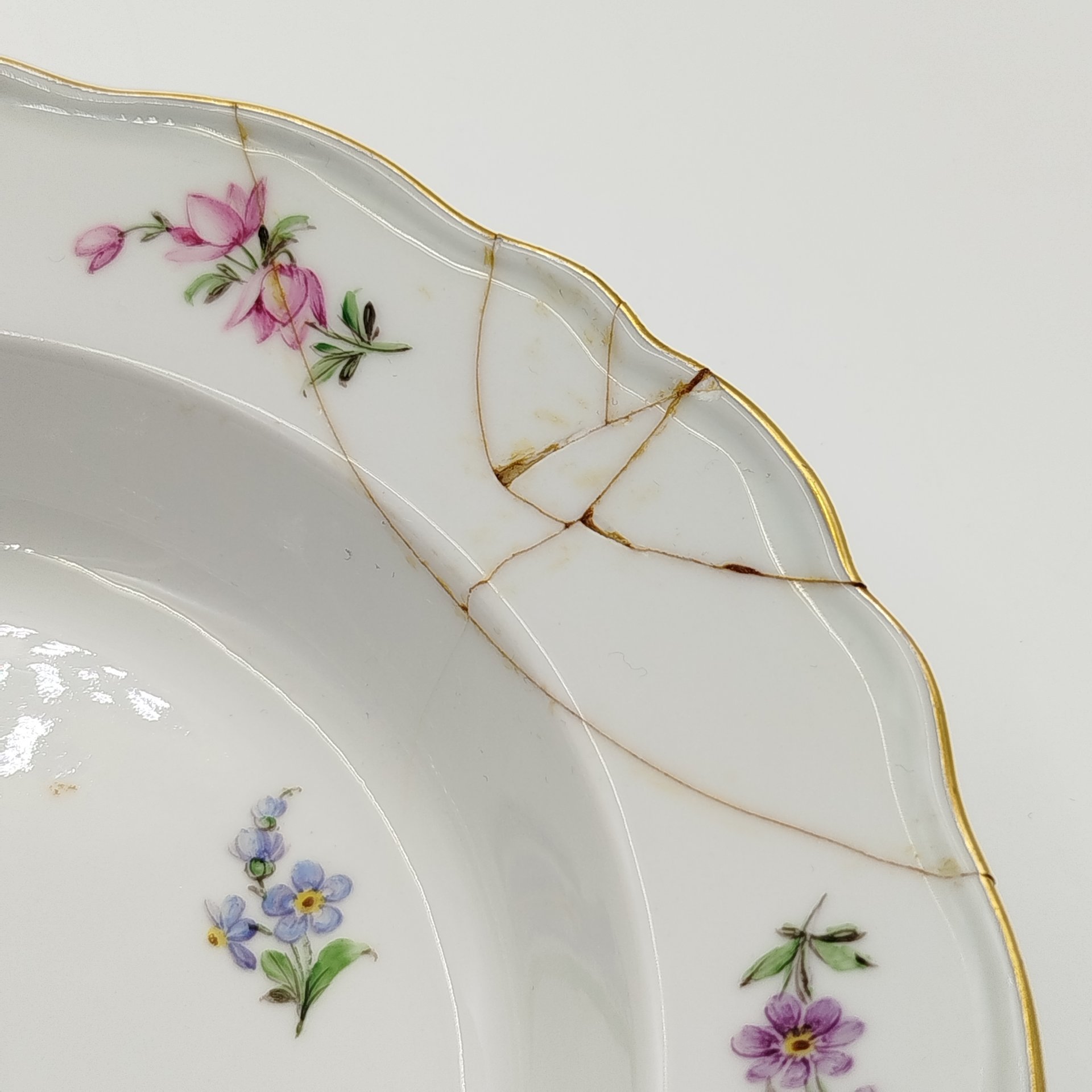 Тарелка суповая с цветочным декором, Meissen (Мейсенский фарфор)