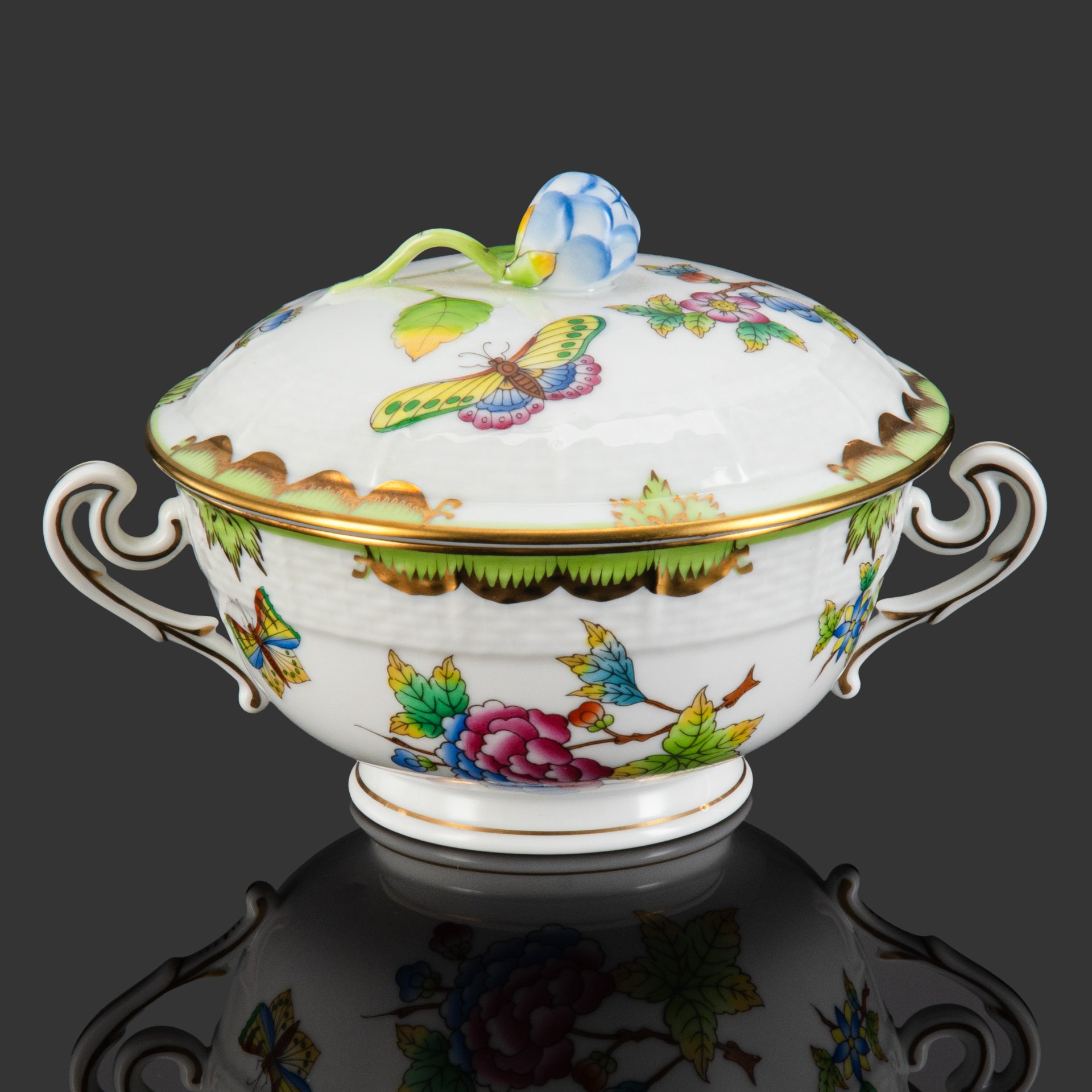 Чашка бульонная с крышкой из сервиза "Королева Виктория", Herend (Херенд)