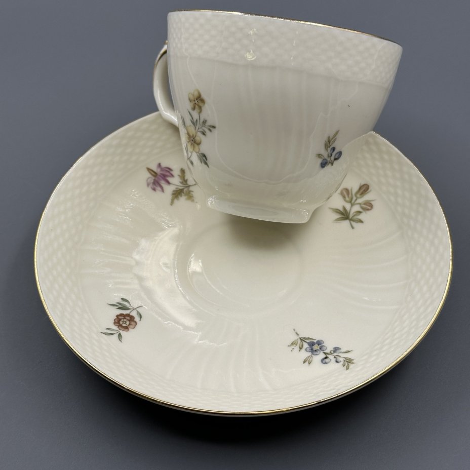 Пара чайная с цветочным декором, фарфор, деколь, золочение, Royal Copenhagen, Дания, 1951 г., Royal Copenhagen