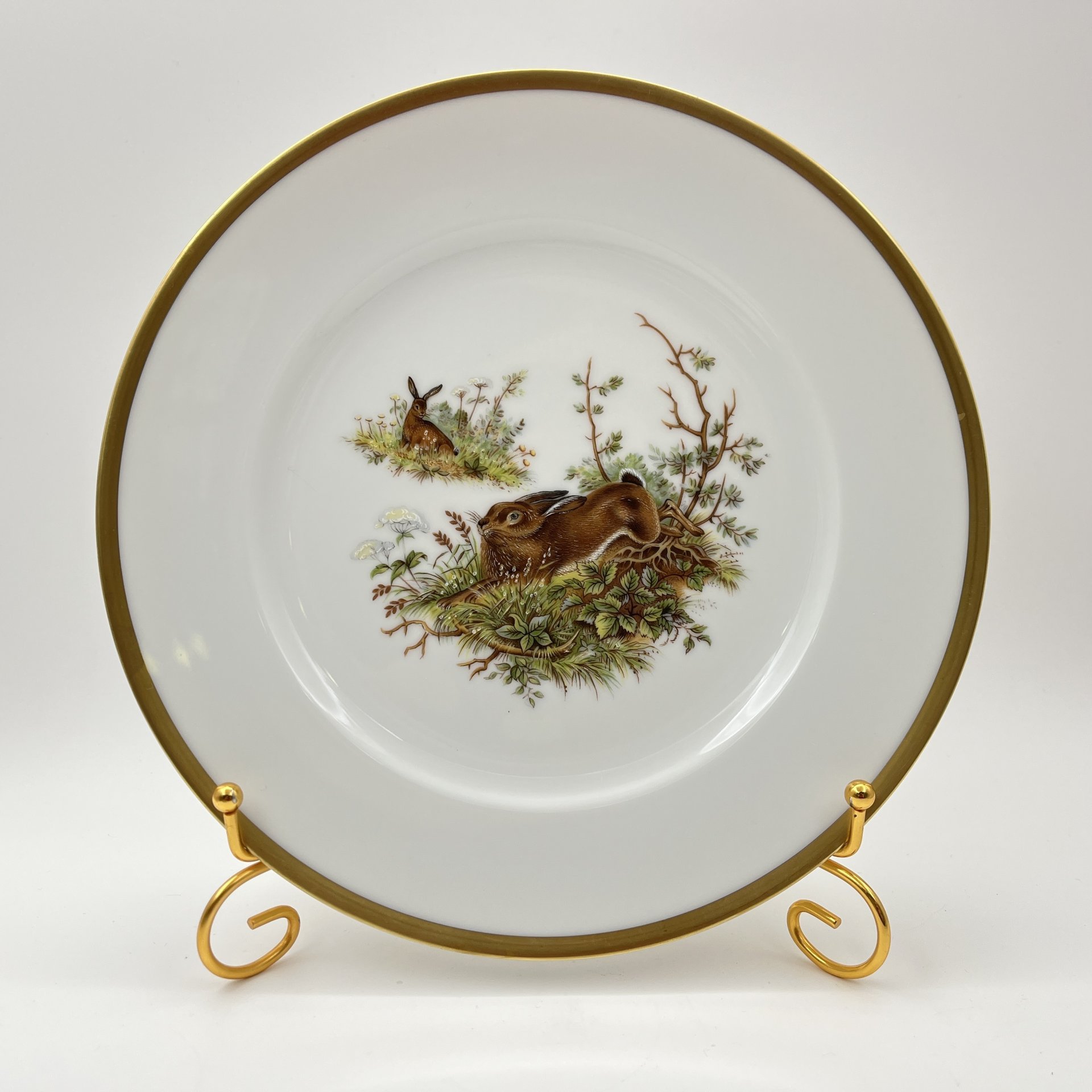 Набор тарелок на 5 персон, украшенных изображением лесных обитателей, фарфор, деколь, золочение, Германия, 1980-2000 гг.