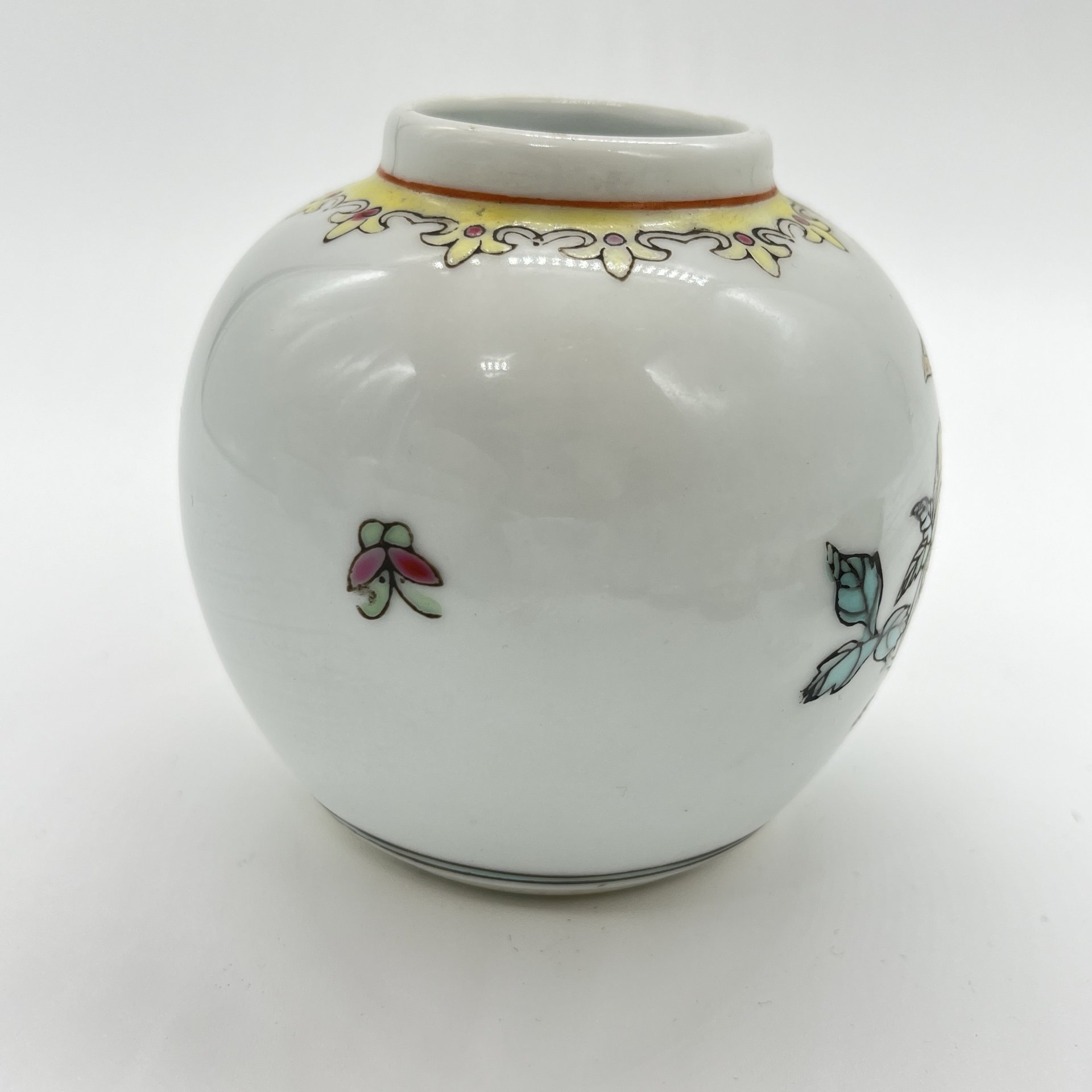 Вазочка имбирная с изображением фазана в саду (нет крышки!), фарфор, роспись, эмаль, Китай, 1950-1970 гг.