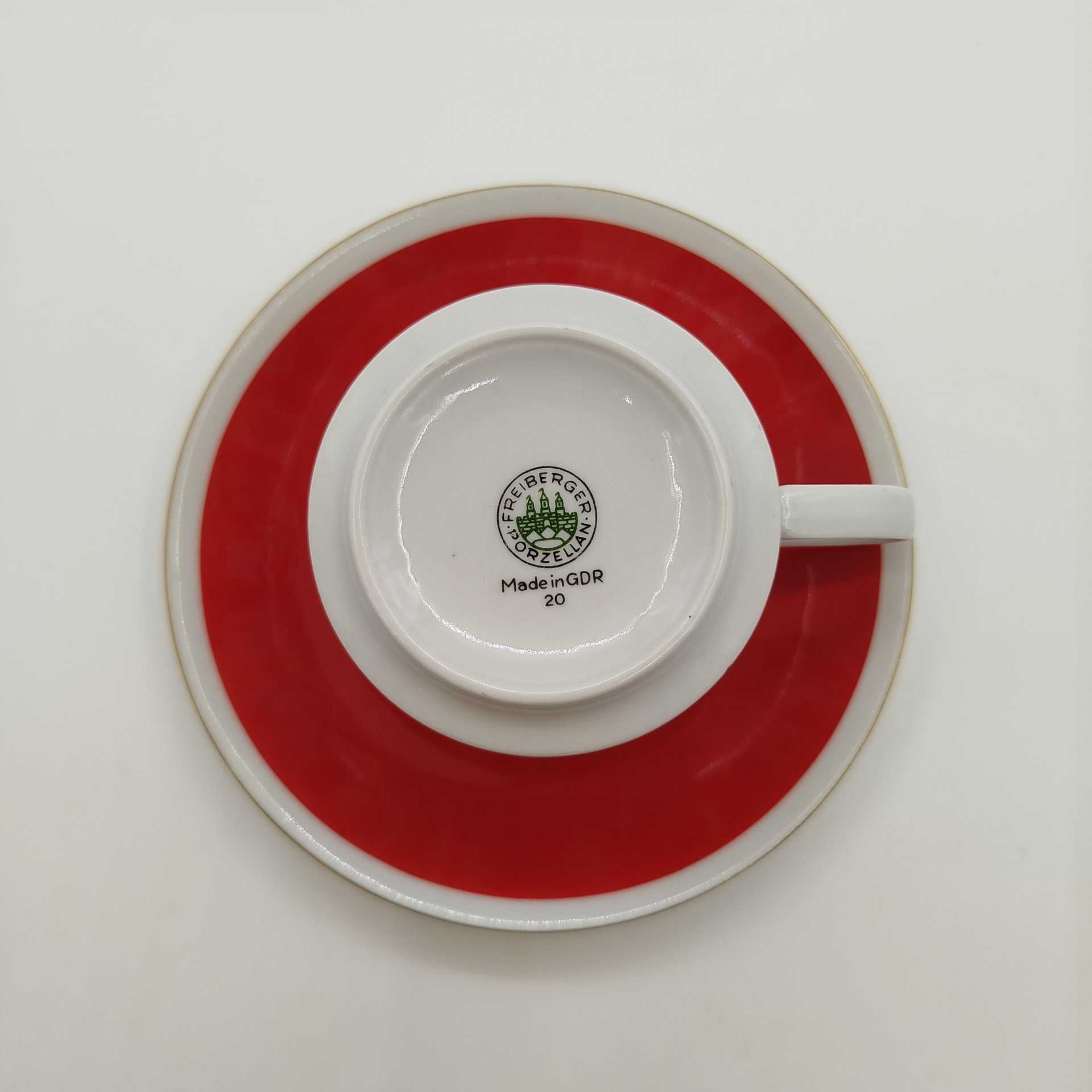 Чайная пара с растительным декором, фарфор, деколь, крытье, золочение, Freiberger Porzellan, ГДР, 1970-1995 гг.