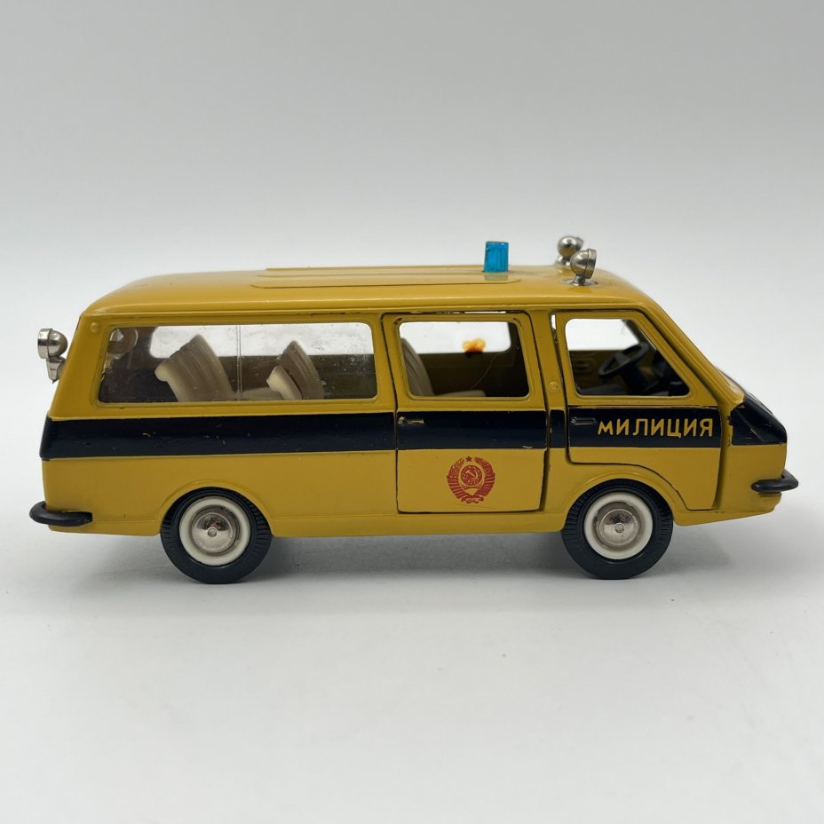 Модель автомобиля "RAF-Патрульная №А25" (ГАИ, Милиция), масштаб 1:43
