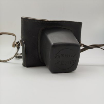 Фотоаппарат "Зенит-ЕТ" c объективом "Гелиос-44-2" в оригинальном кофре, металл, пластик, стекло, кожа, Белорусское оптико-механическое объединение (БелОМО), СССР, 1983 г.