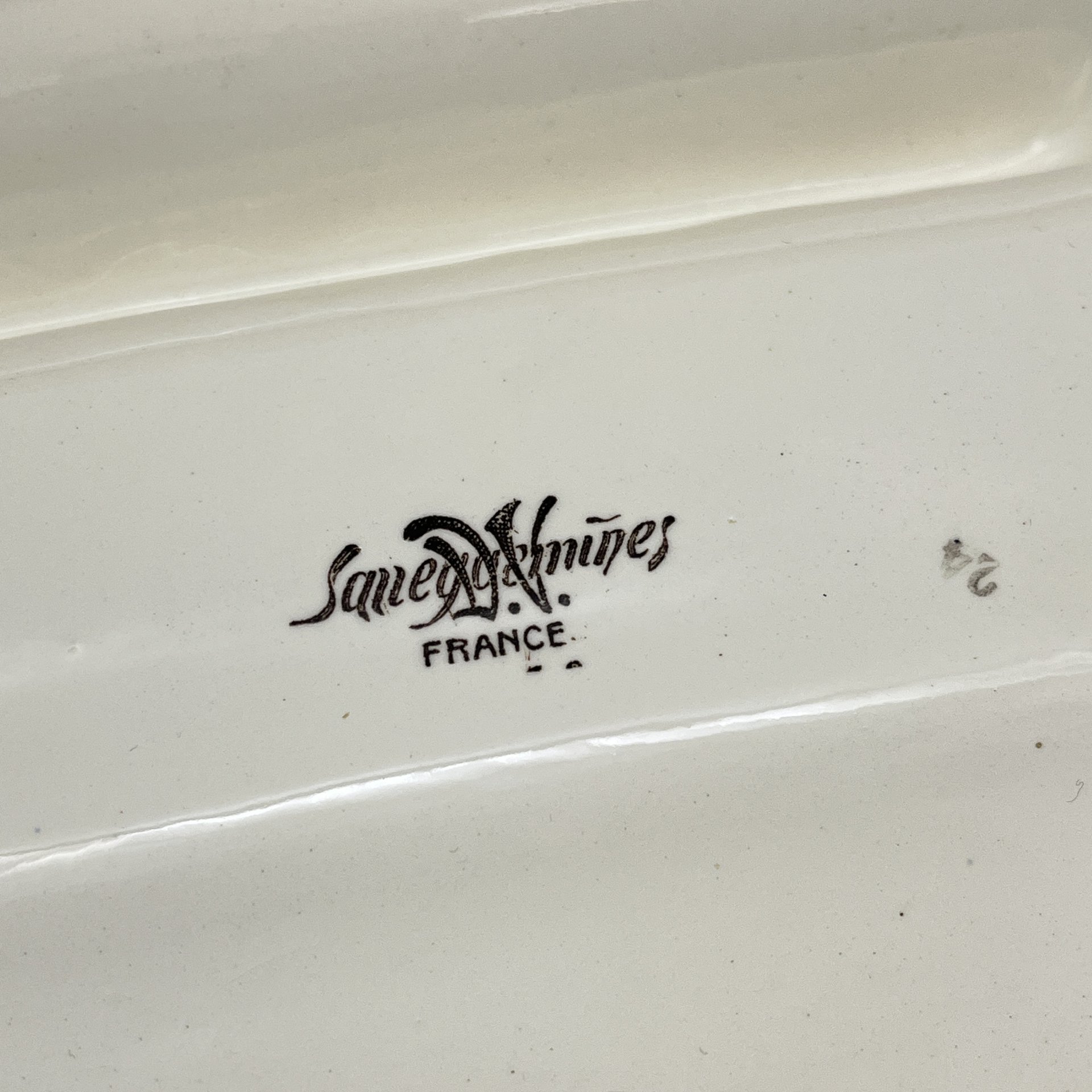 Блюдо для подачи спаржи с цветочным декором, фаянс, роспись, Sarreguemines, Франция, 1920-1950 гг.