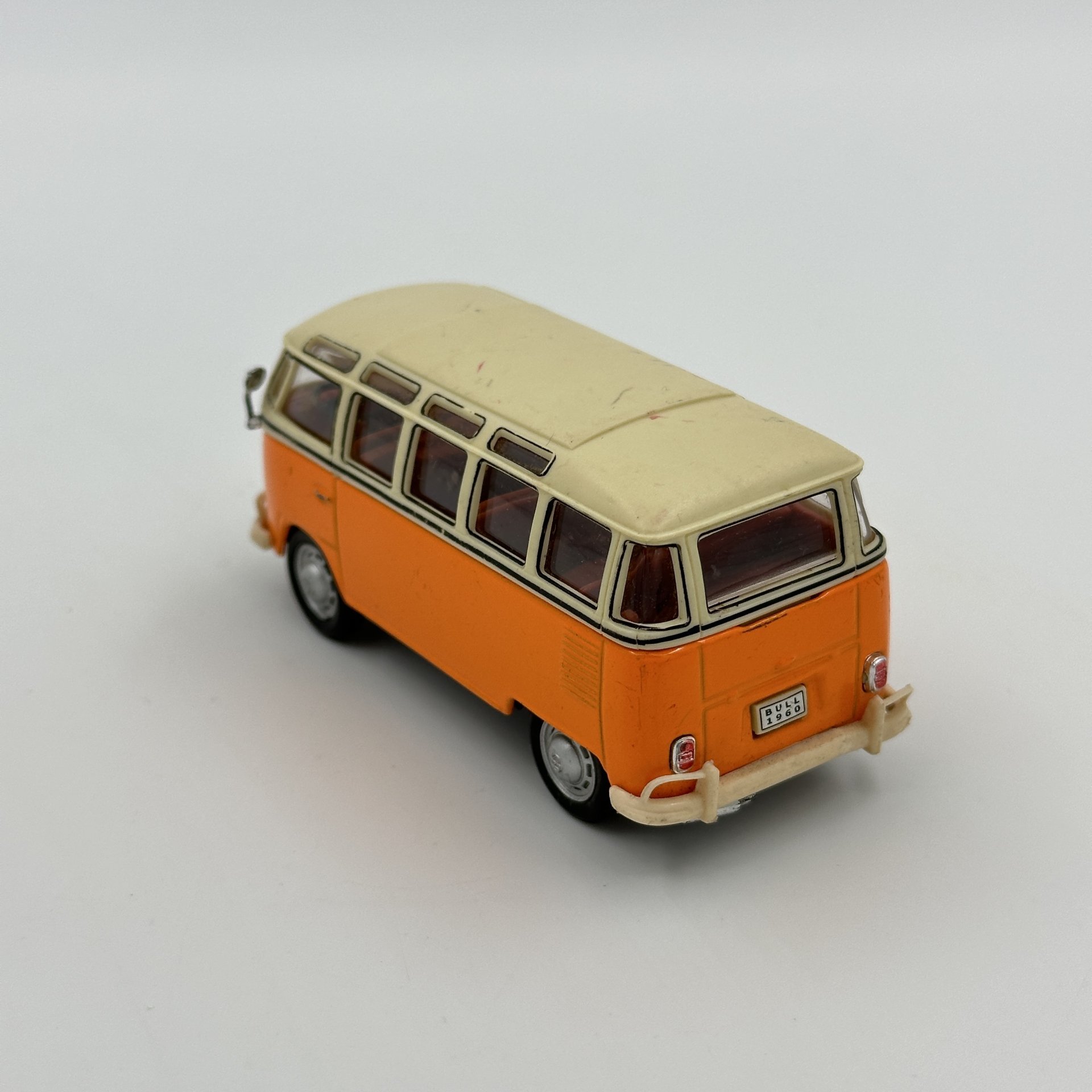 Модель автомобиля Volkswagen Transporter T1