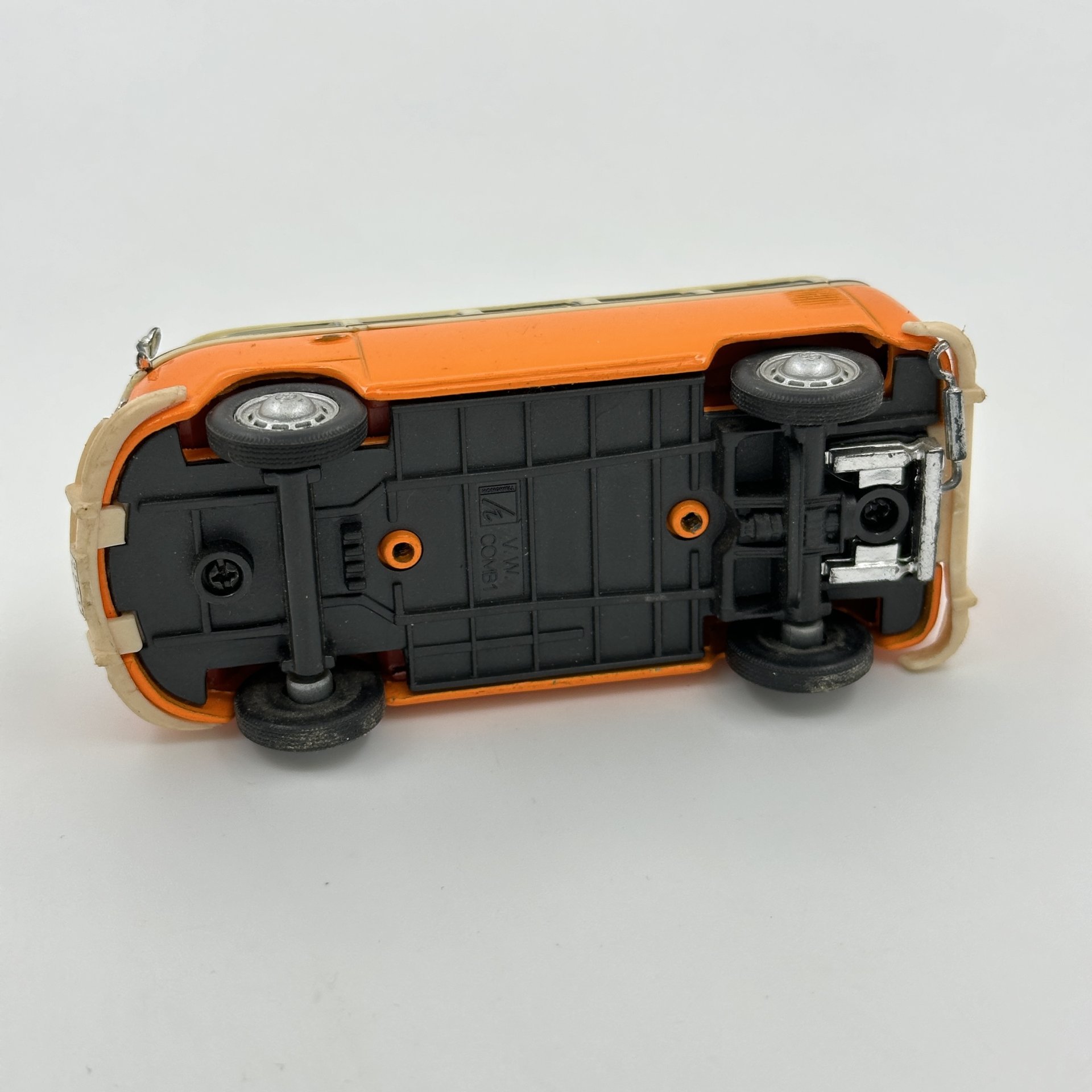 Модель автомобиля Volkswagen Transporter T1