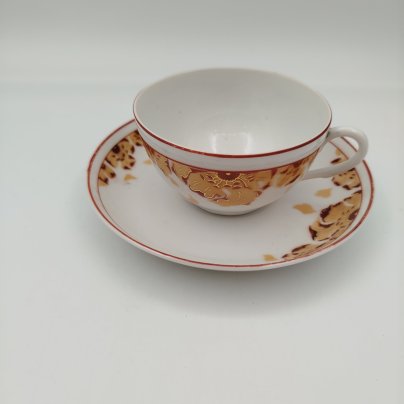 Пара чайная с цветочным декором, фарфор, печать по трафарету, обводка, золочение, Дмитровский фарфоровый завод (ДФЗ Вербилки), СССР, 1946-1950 гг.