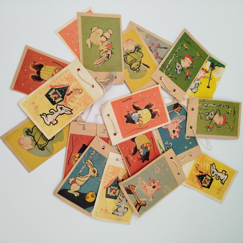 Новогодняя гирлянда (флажки), иллюстрированная советской анимацией и сказками ("Чуня", "Маша и Медведь", "Золушка" и т.д.)