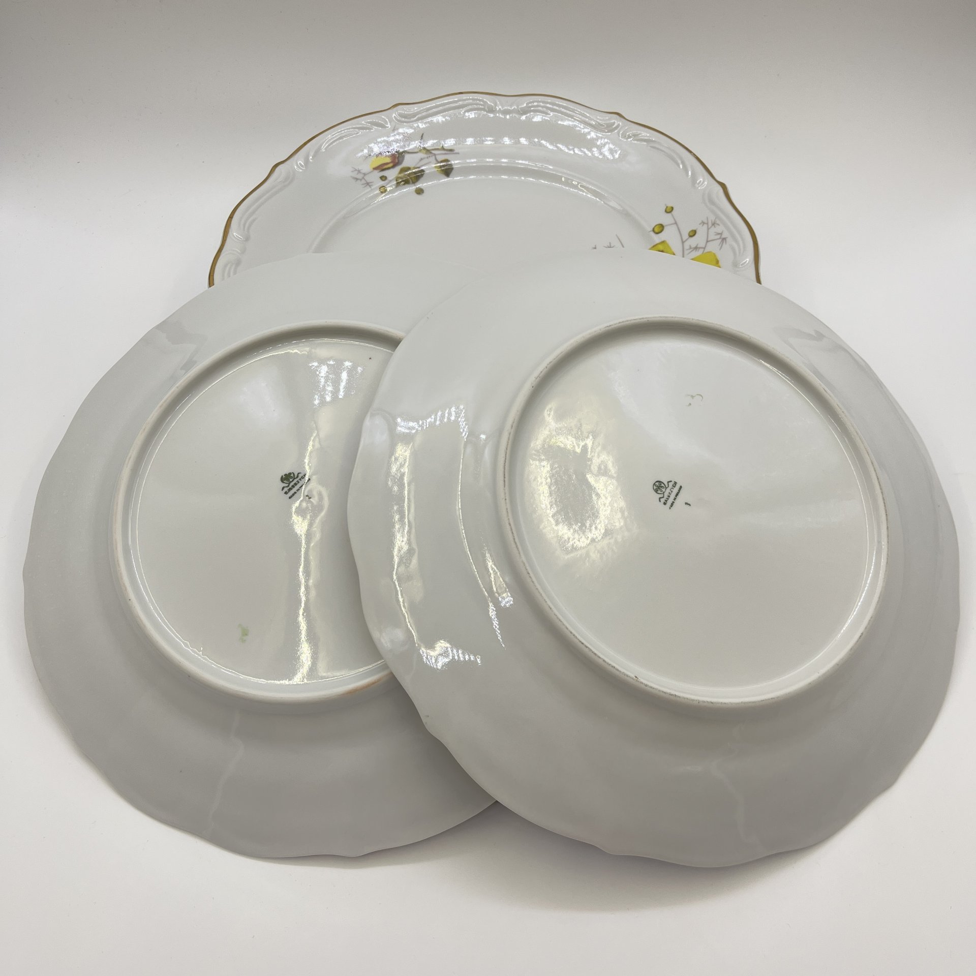 Набор из 6-ти обеденных тарелок с фигурным бортом и  изображением роз, фарфор, деколь, золочение, Walbrzych, Польша, 1952-1992 гг.