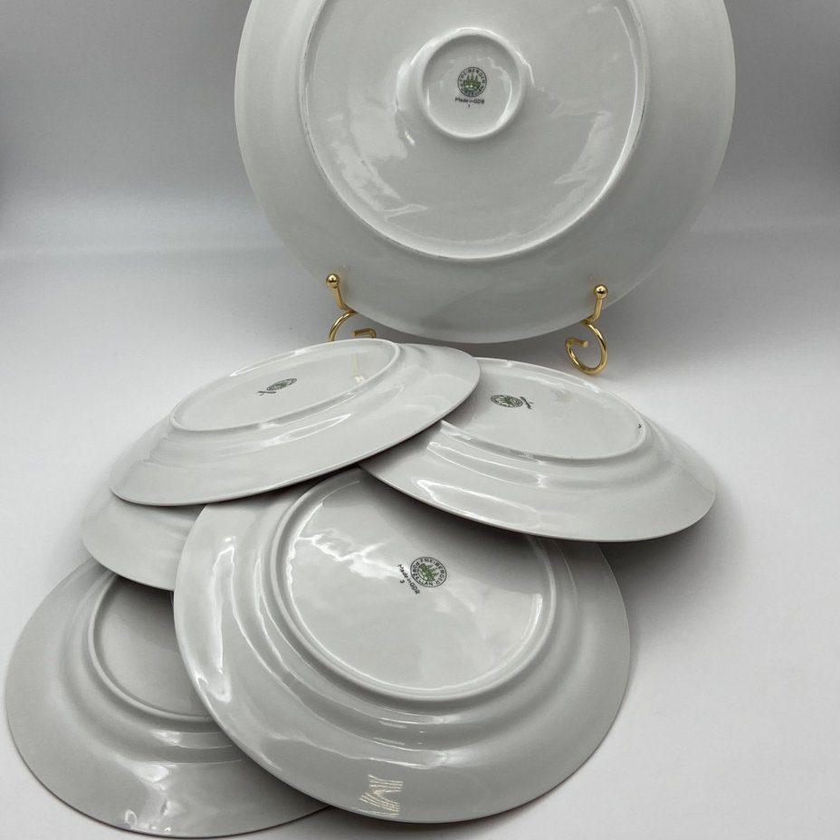 Набор из 6-ти десертных тарелок и блюда, украшенных цветочным декором, фарфор, деколь, золочение, Freiberger Porzellan, ГДР, 1970-1990 гг.