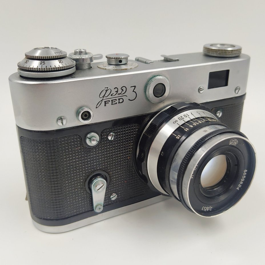 Фотоаппарат "ФЭД-3" с объективом "Индустар-61" в оригинальном кофре, Харьковский машиностроительный завод им. Дзержинского (ФЭД)