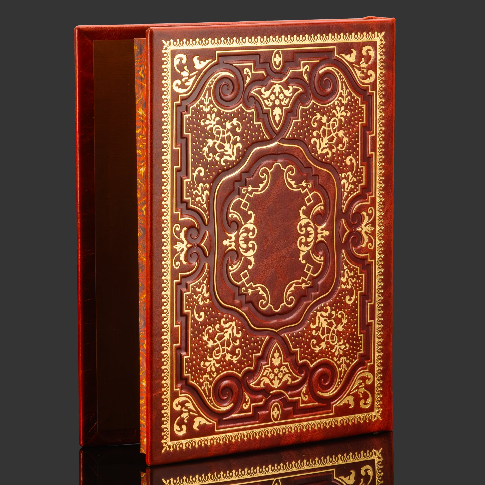 Книга в кожаном переплете "Книга Власти"