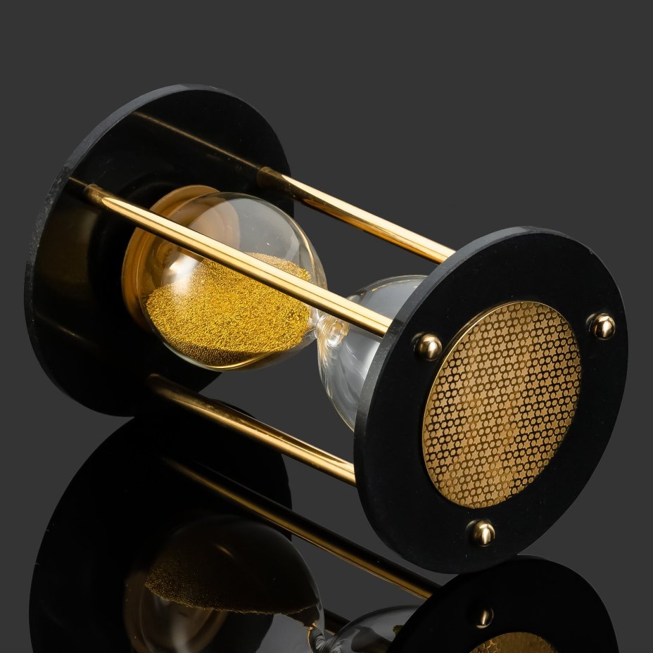 Часы песочные на долеритовом основании в подарочной коробке, латунь, никель, долерит, никелирование, золочение, Златоуст, Российская Федерация, 2025 г.