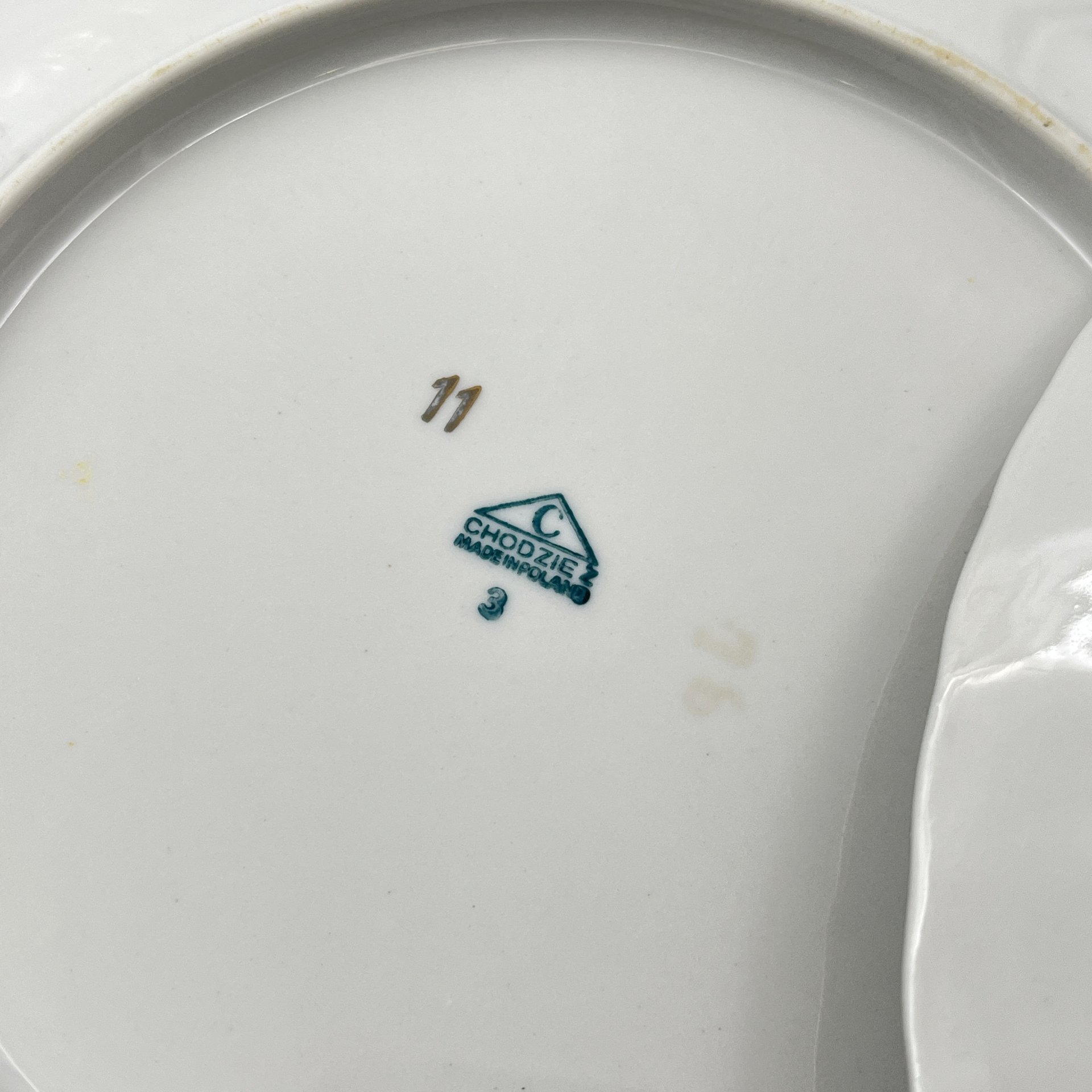 Набор из 6-ти обеденных тарелок, украшенных изображением розы