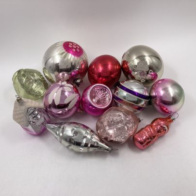 Набор из 12-ти ёлочных игрушек разных форм и размеров, стекло, краска, металл, СССР, 1960-1990 гг.