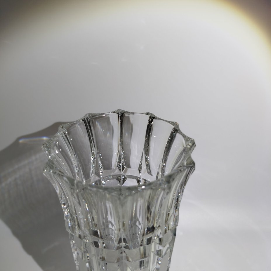 Ваза для цветов "Новоселье" (низкая), автор А.М. Остроумов, хрусталь, алмазная грань, Ленинградский завод художественного стекла (ЛЗХС), СССР, 1980-1990 гг.