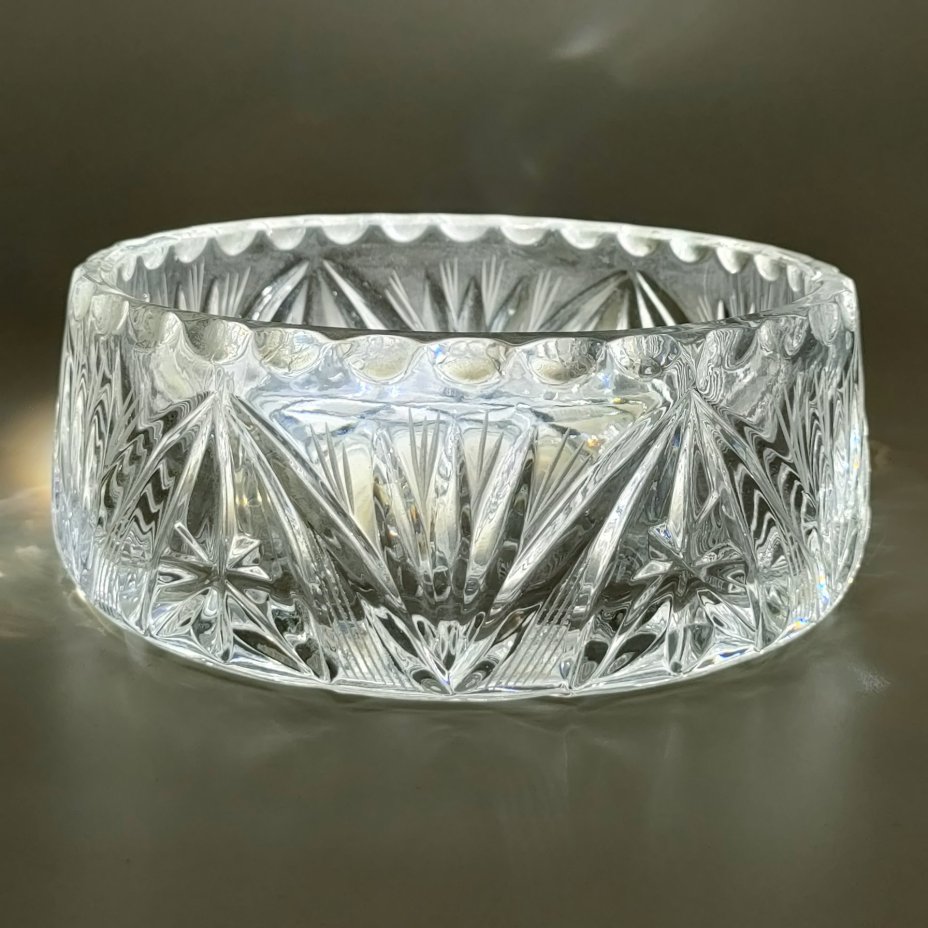 Салатник (конфетница) с рельефным декором, хрусталь, алмазная грань, СССР, 1970-1990 гг.