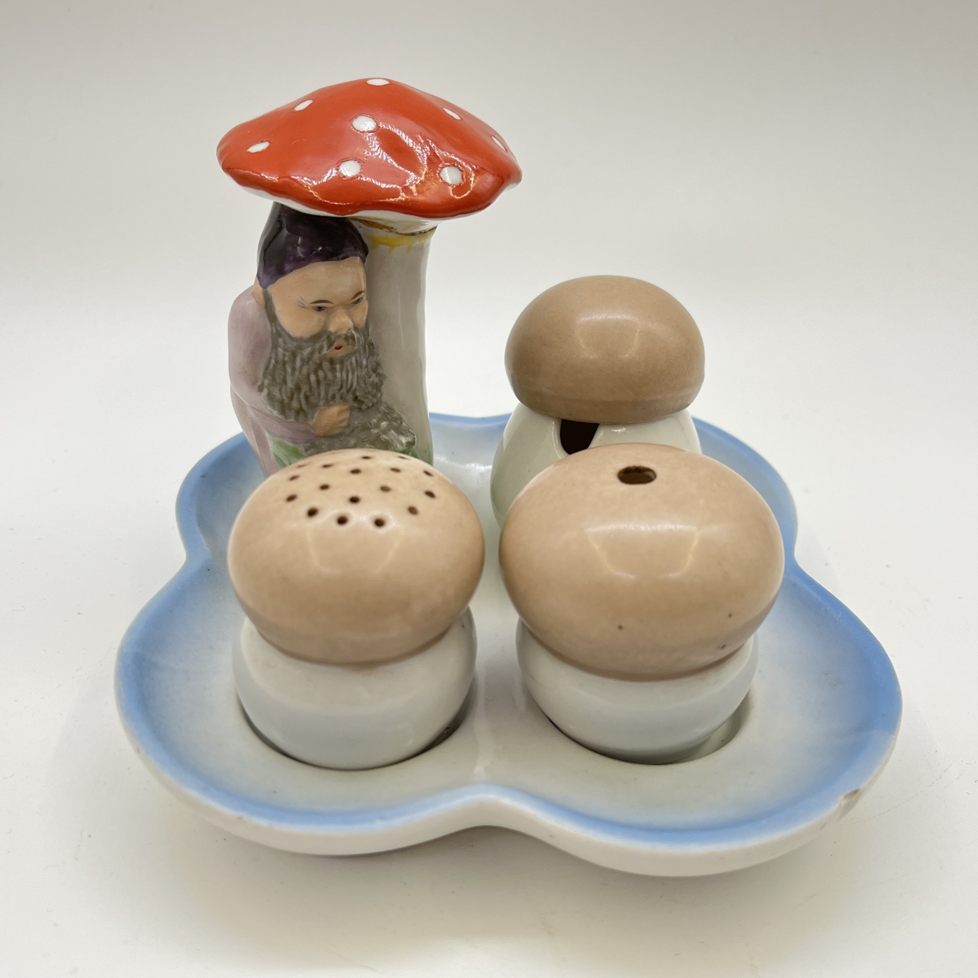Набор для специй "Гном под мухомором", фарфор, роспись, СССР, 1980-1990 гг.