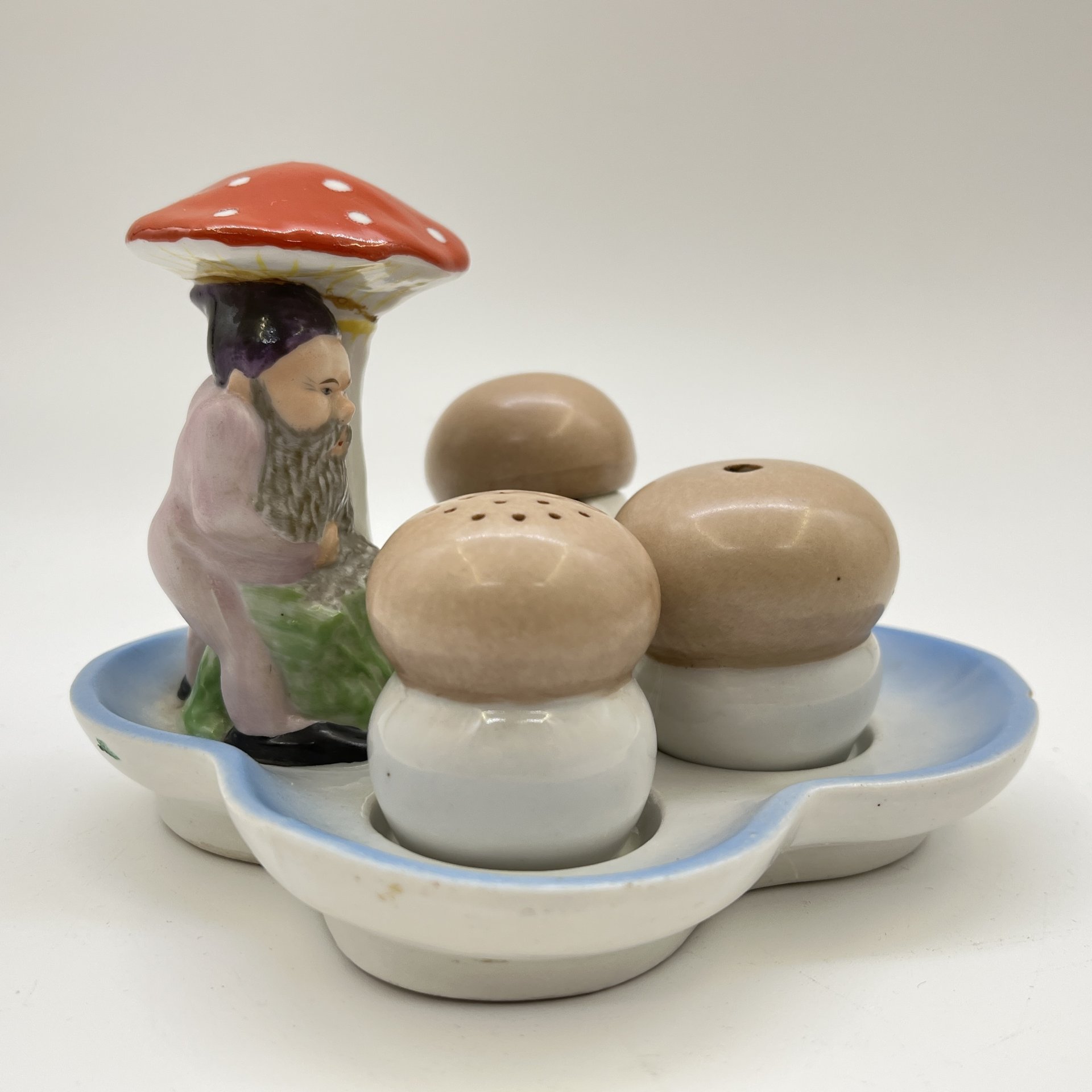 Набор для специй "Гном под мухомором", фарфор, роспись, СССР, 1980-1990 гг.