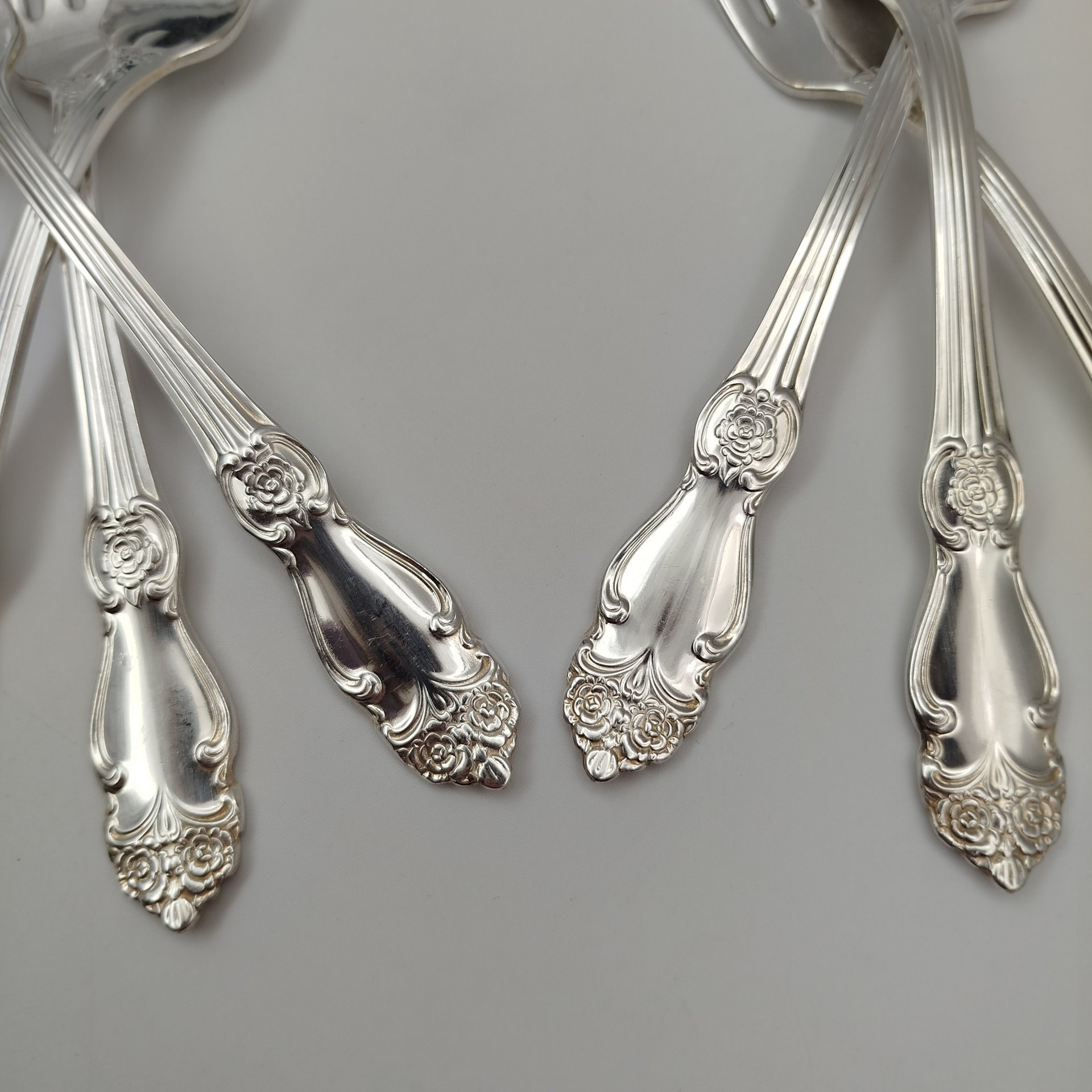 Набор из 6-ти вилок с растительным декором