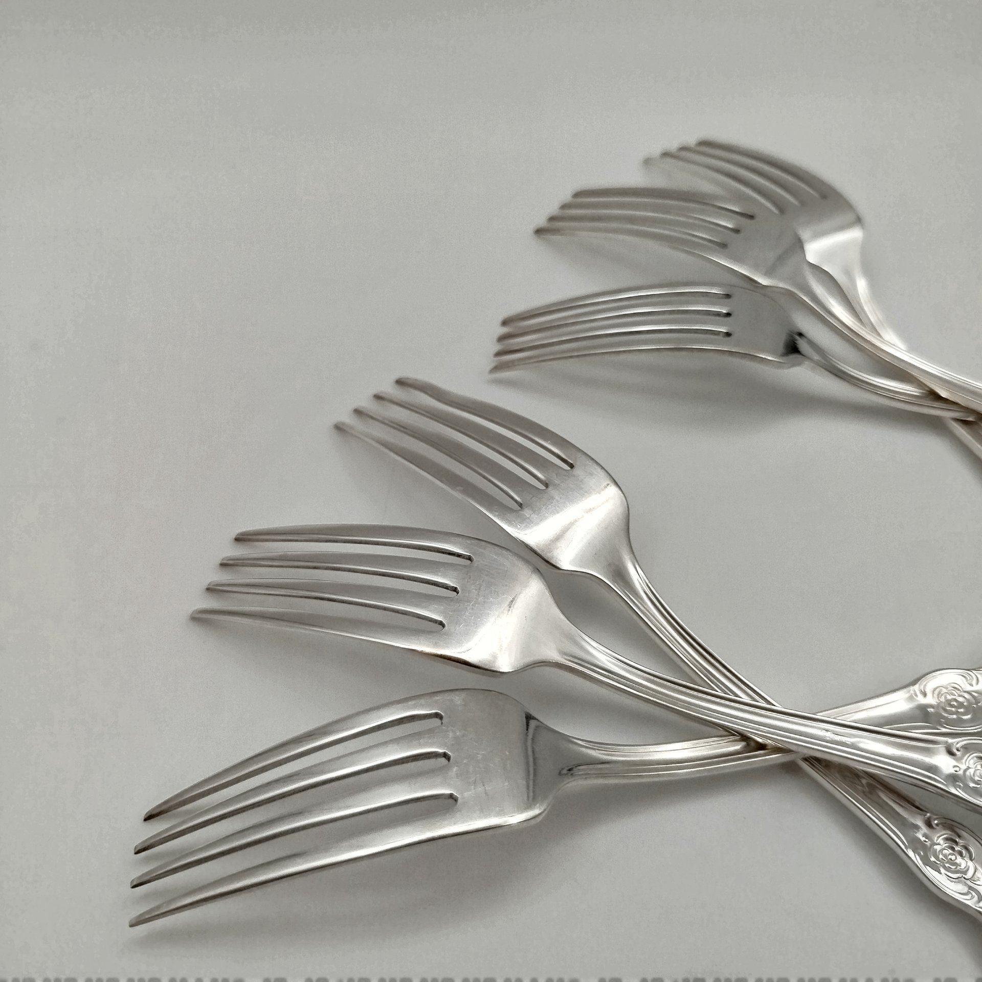 Набор из 6-ти вилок с растительным декором