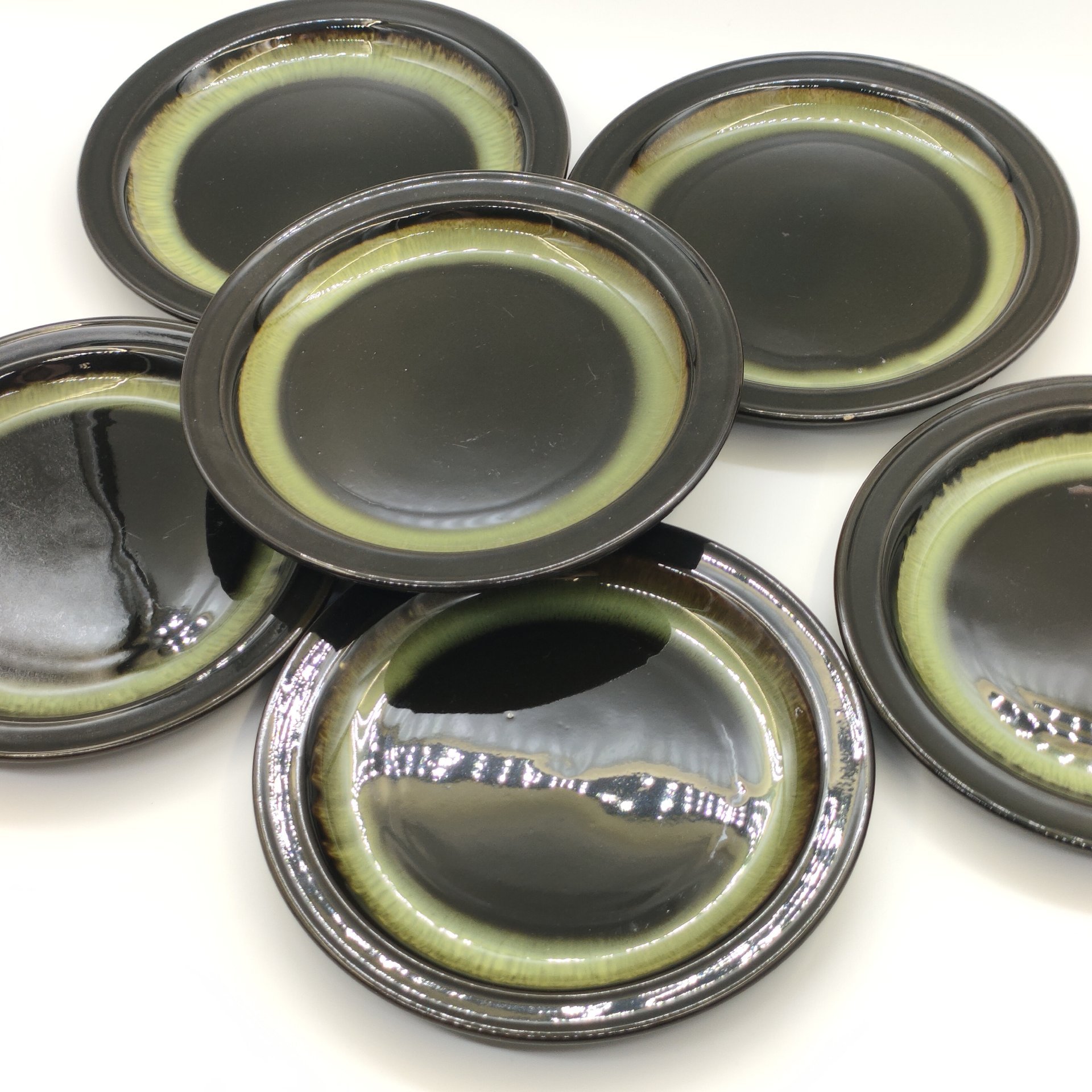 Набор из 6-ти десертных тарелок на подставке, фаянс, цветные поливы, Конаковский фаянсовый завод им. М.И. Калинина (ЗиК Конаково), СССР, 1974-1991 гг.